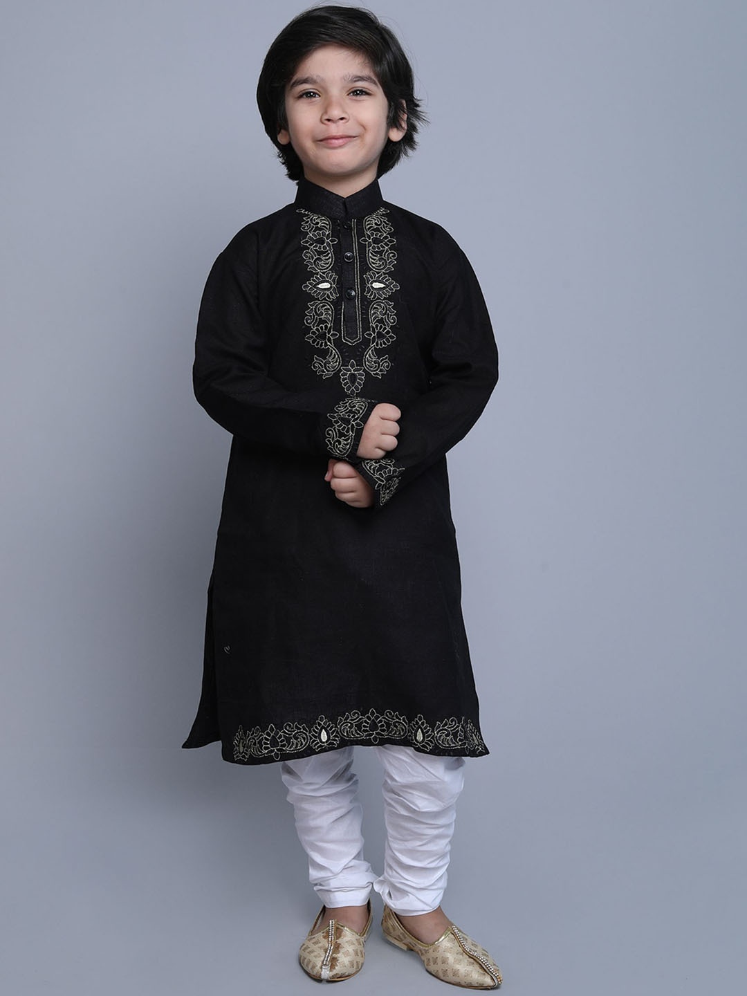 Little Clothings Boys Floral Embroidered Regular Thread Work Linen Kurta With Pyjama, Black
Little Clothings Boys Floral Embroidered Regular Thread Work Linen Kurta With Pyjama, Black