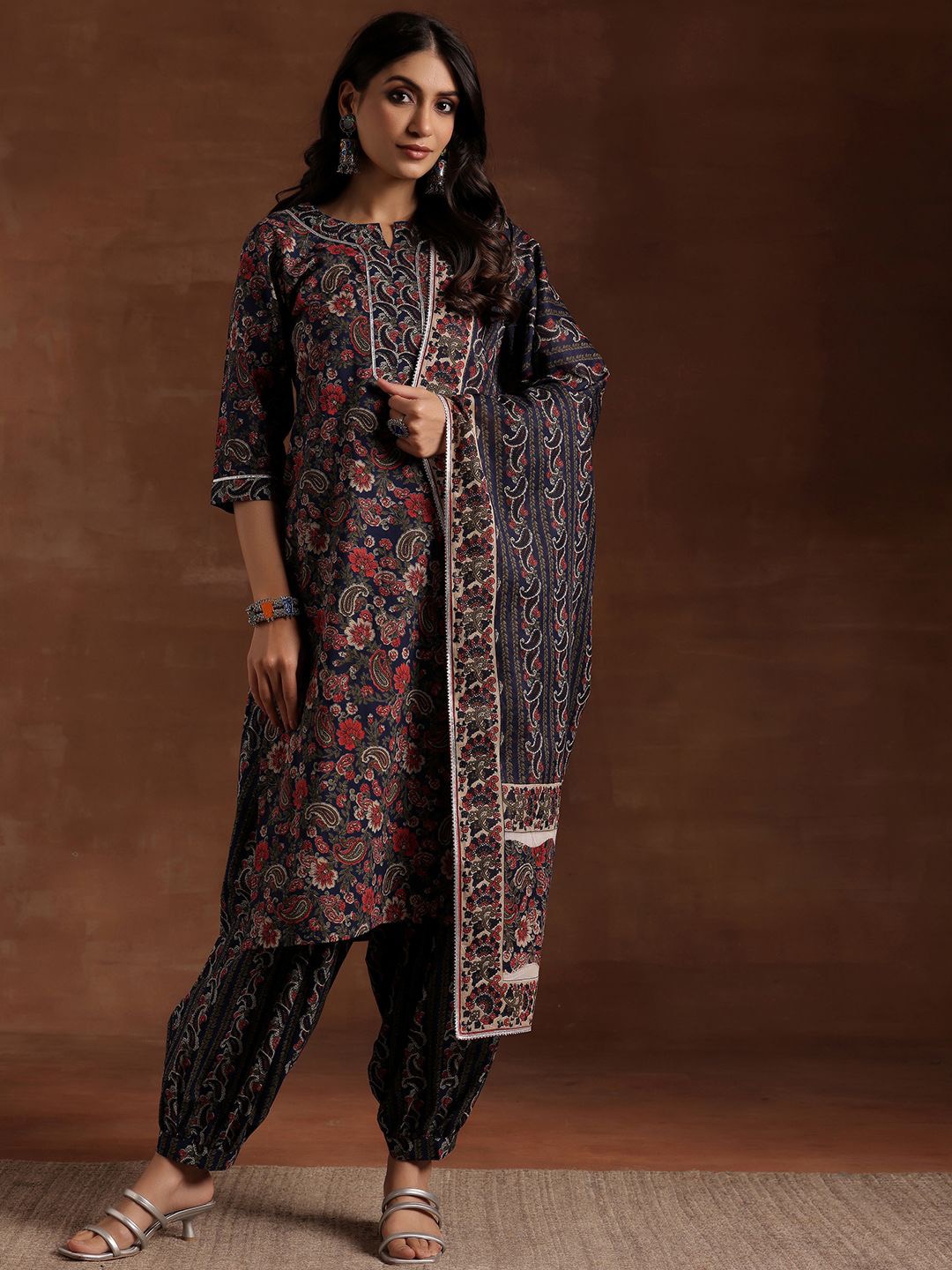 Libas Floral Printed Empire Gotta Patti Pure Cotton Straight Kurta With Salwar & Dupatta, Blue
Libas Floral Printed Empire Gotta Patti Pure Cotton Straight Kurta With Salwar & Dupatta, Blue