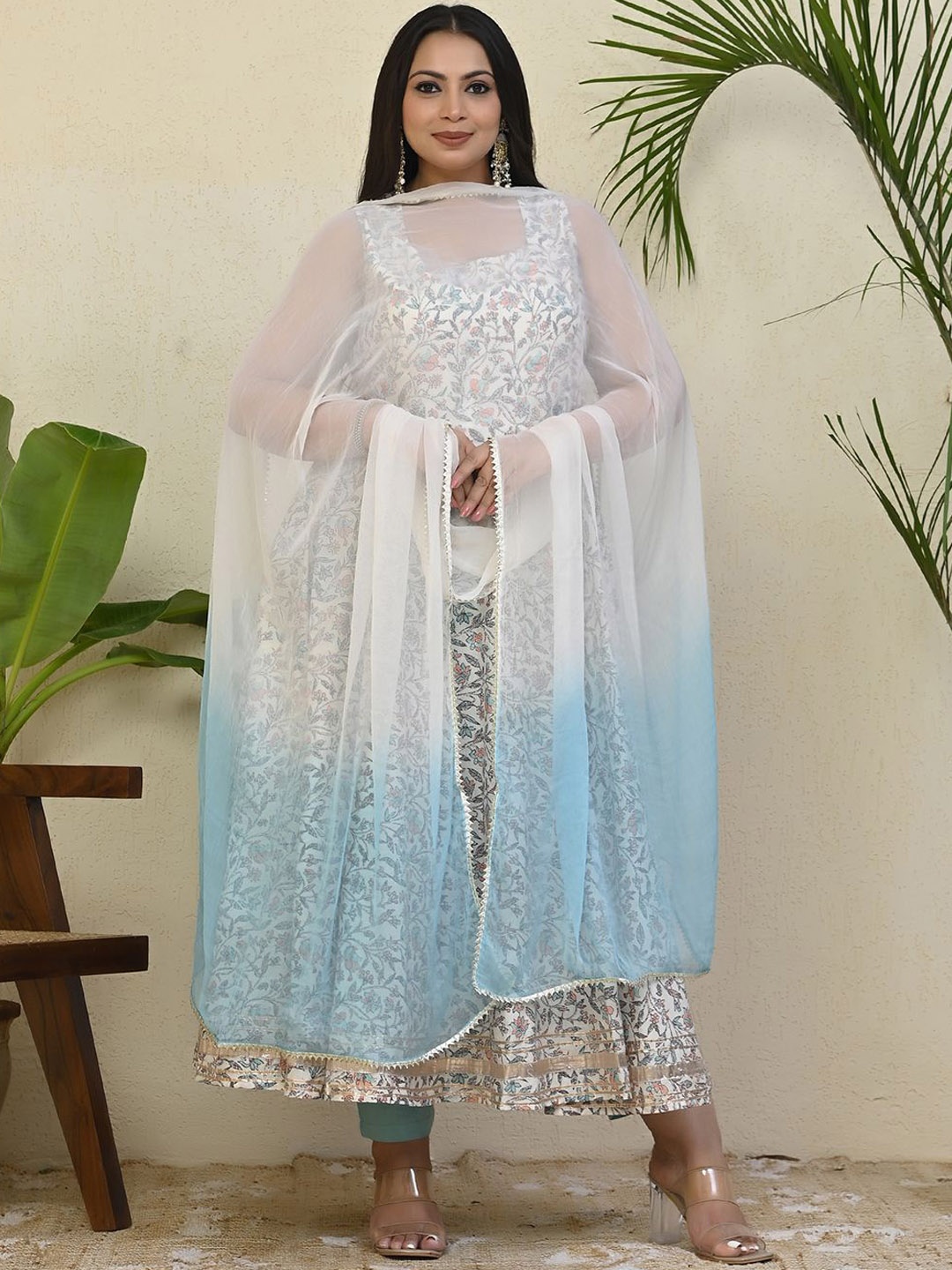 Aspriya Plus Size Floral Printed Pure Cotton Anarkali Kurta with Trousers & Dupatta, White
Aspriya Plus Size Floral Printed Pure Cotton Anarkali Kurta with Trousers & Dupatta, White