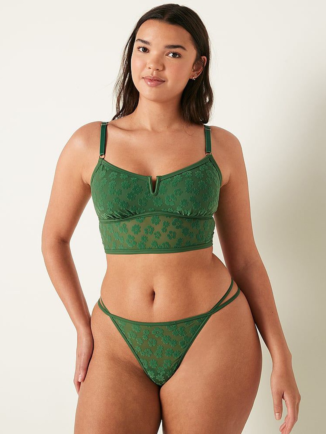 Victoria's Secret women Floral Bralette full Coverage non wired Lightly Padded bra, Green
Victoria's Secret women Floral Bralette full Coverage non wired Lightly Padded bra, Green