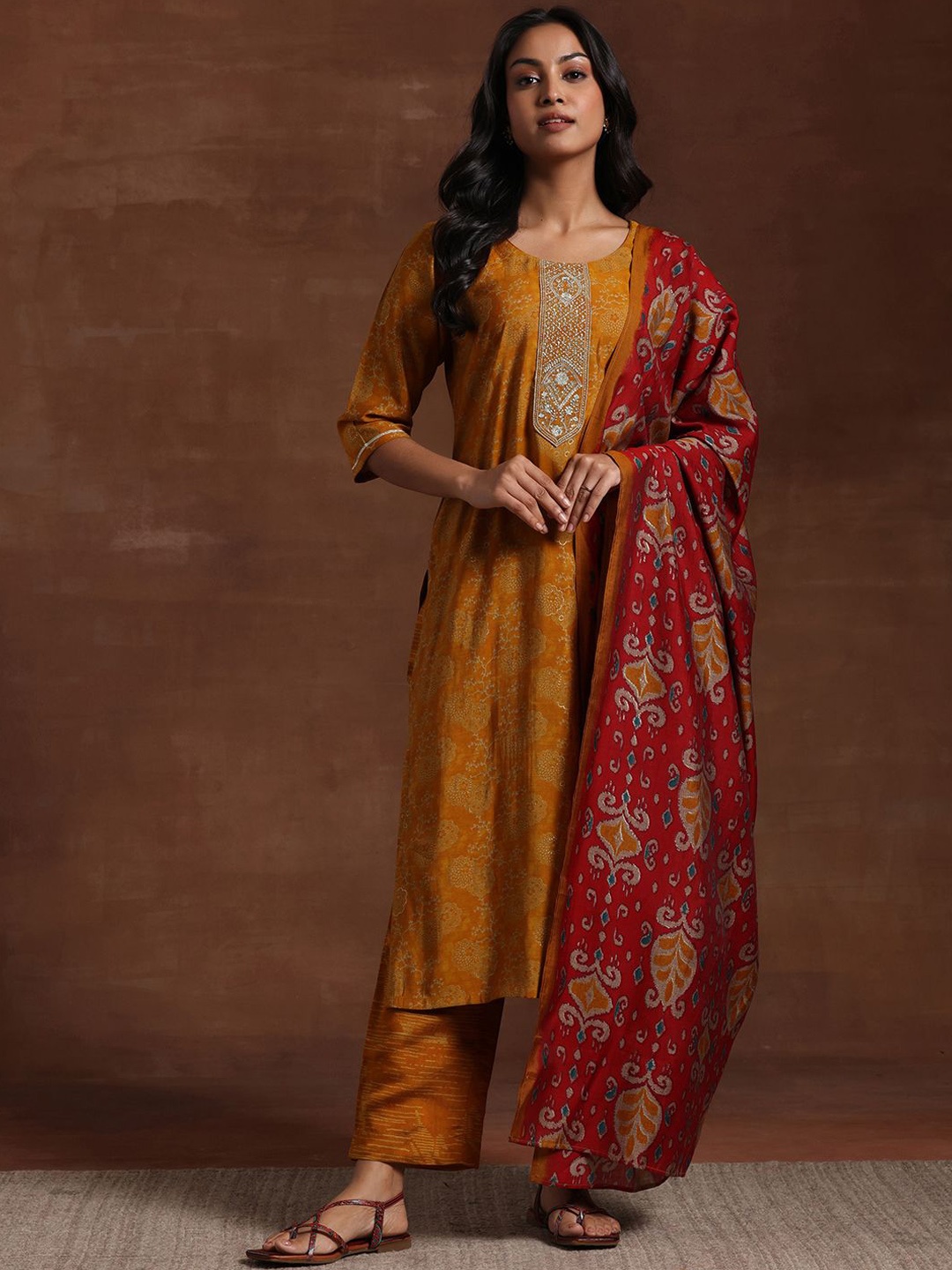 Libas Floral Embroidered Gotta Patti Kurta with Trousers & Dupatta, Mustard
Libas Floral Embroidered Gotta Patti Kurta with Trousers & Dupatta, Mustard
