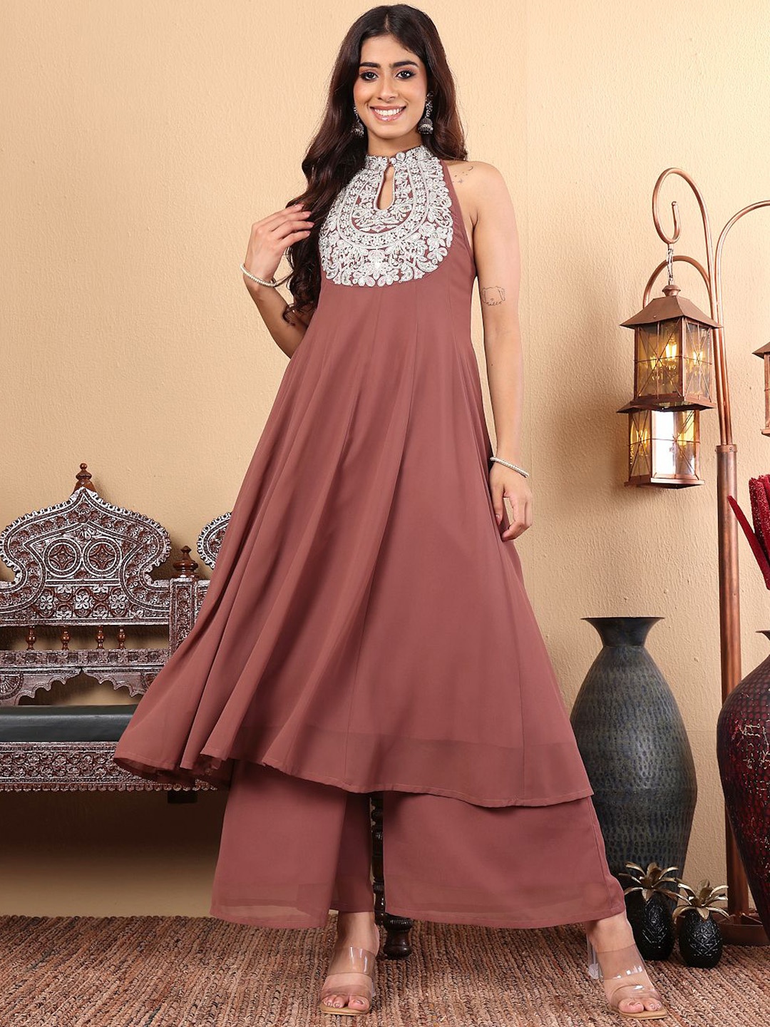Varanga Floral Embroidered Panelled Silk Georgette Anarkali Kurta With Trouser, Camel brown
Varanga Floral Embroidered Panelled Silk Georgette Anarkali Kurta With Trouser, Camel brown
