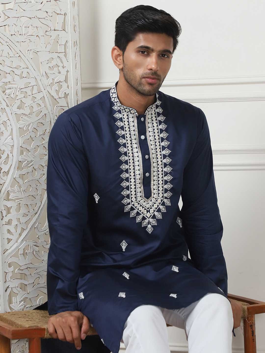 Jompers Floral Embroidered Mandarin Collar Thread Work Straight Kurta With Pyjamas, Navy blue
Jompers Floral Embroidered Mandarin Collar Thread Work Straight Kurta With Pyjamas, Navy blue