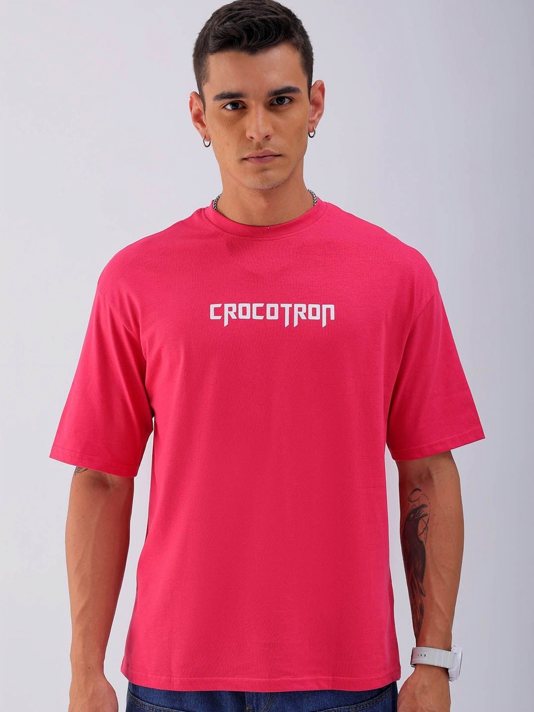 The Indian Garage Co Men Graphic Printed Round Neck Cotton Relaxed Fit T-shirt, Pink
The Indian Garage Co Men Graphic Printed Round Neck Cotton Relaxed Fit T-shirt, Pink