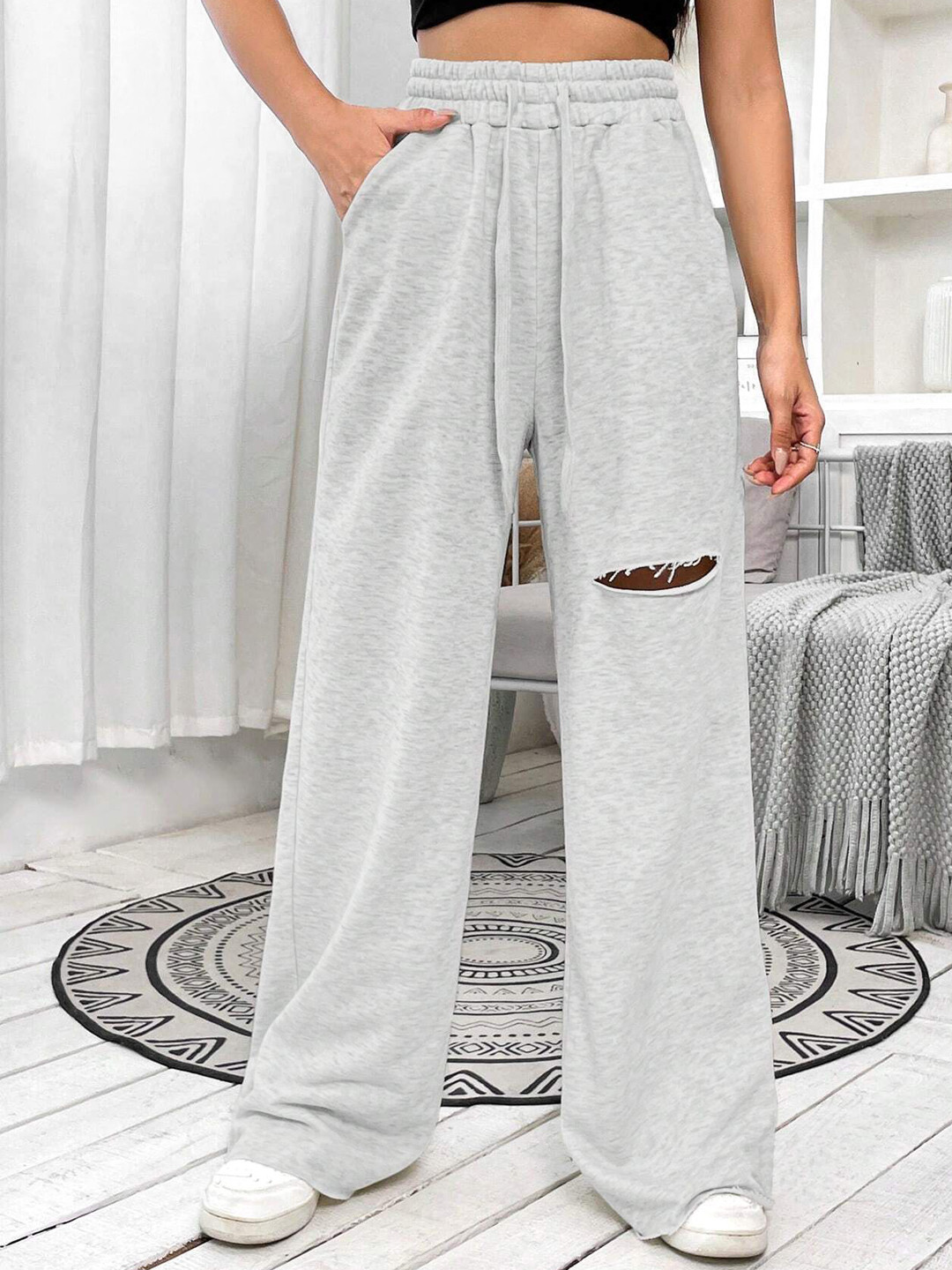 Stylecast X Slyck Women Comfort Loose Fit High-Rise Wrinkle Free Pleated Track Pant, Grey
Stylecast X Slyck Women Comfort Loose Fit High-Rise Wrinkle Free Pleated Track Pant, Grey