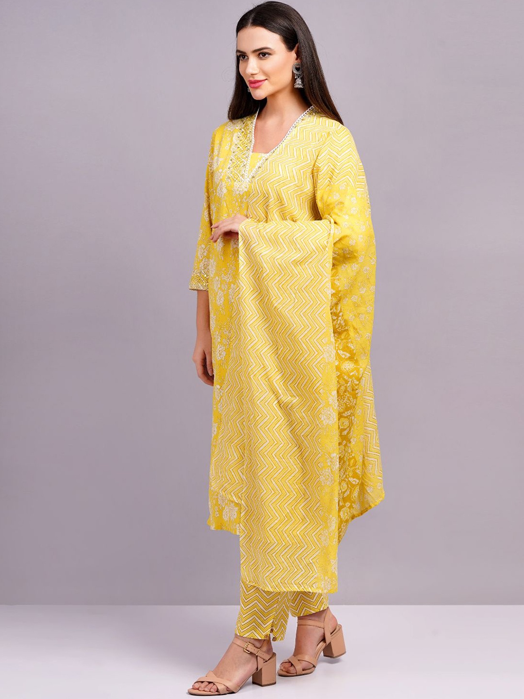 HIGHLIGHT FASHION EXPORT Floral Embroidered Pure Cotton Kurta With Trousers & Dupatta, Yellow
HIGHLIGHT FASHION EXPORT Floral Embroidered Pure Cotton Kurta With Trousers & Dupatta, Yellow