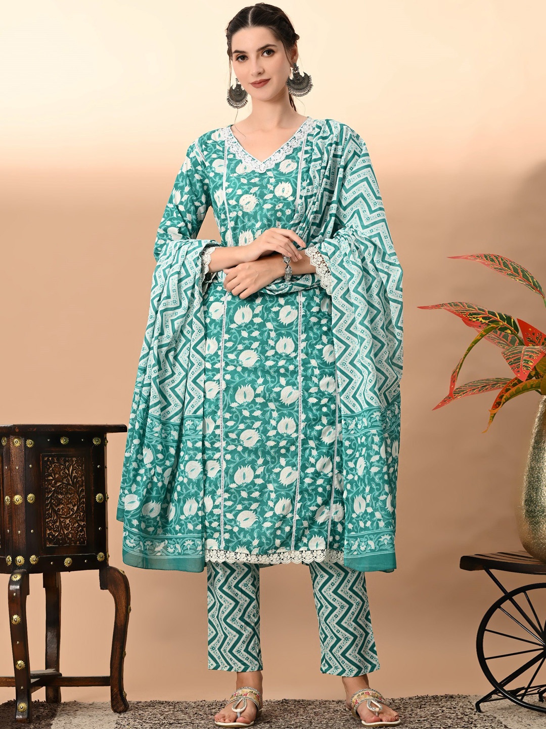 KALINI Floral Printed Sequinned Pure Cotton Straight Kurta With Trousers & Dupatta, Blue
KALINI Floral Printed Sequinned Pure Cotton Straight Kurta With Trousers & Dupatta, Blue