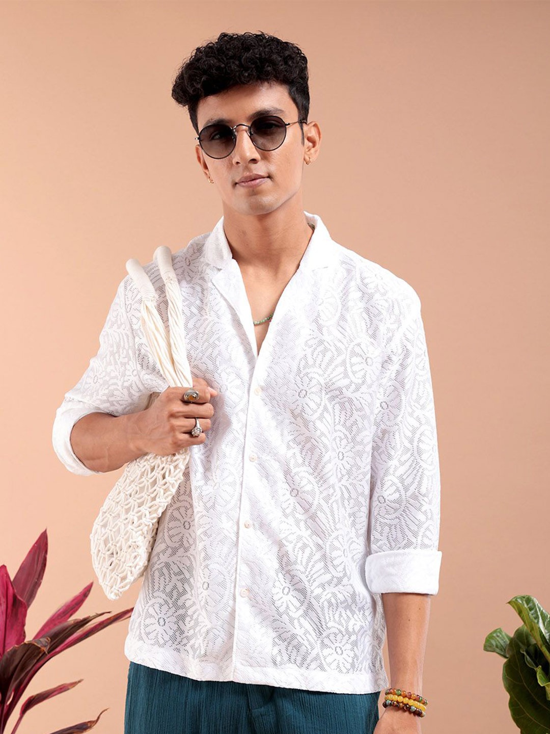 The Indian Garage Co Men Relaxed Fit Solid Warp Knit Lace Resortwear Shirt, White
The Indian Garage Co Men Relaxed Fit Solid Warp Knit Lace Resortwear Shirt, White