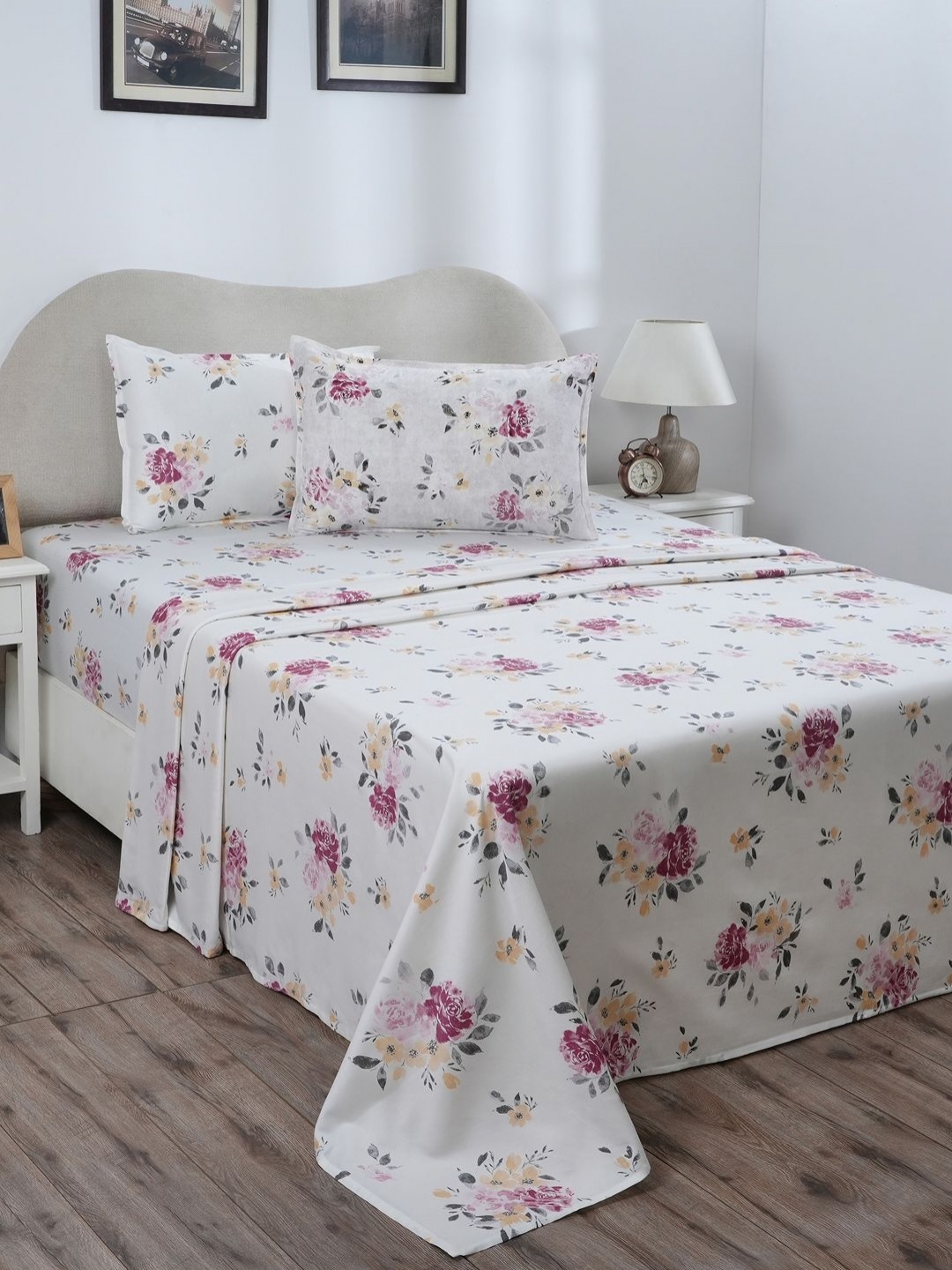 MASPAR Hermosa Eclectic Garden Gabriella Red Printed 300TC Cotton Bedsheet & Pillow Cover
MASPAR Hermosa Eclectic Garden Gabriella Red Printed 300TC Cotton Bedsheet & Pillow Cover