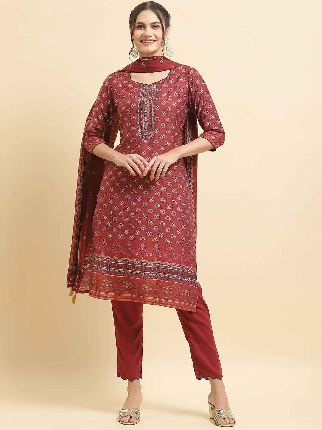 Shree Floral Printed Sequinned Straight Kurta With Trousers & Dupatta, Maroon
Shree Floral Printed Sequinned Straight Kurta With Trousers & Dupatta, Maroon