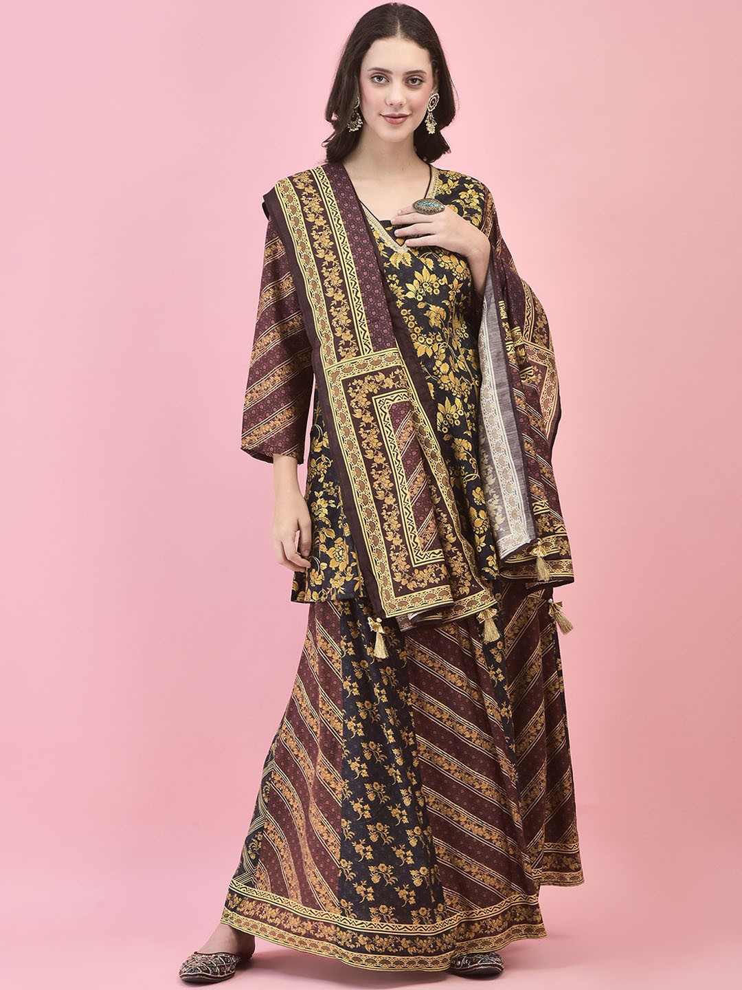 Shree Floral Printed V-Neck Chanderi Silk Straight Kurti With Skirt & Dupatta, Black
Shree Floral Printed V-Neck Chanderi Silk Straight Kurti With Skirt & Dupatta, Black
