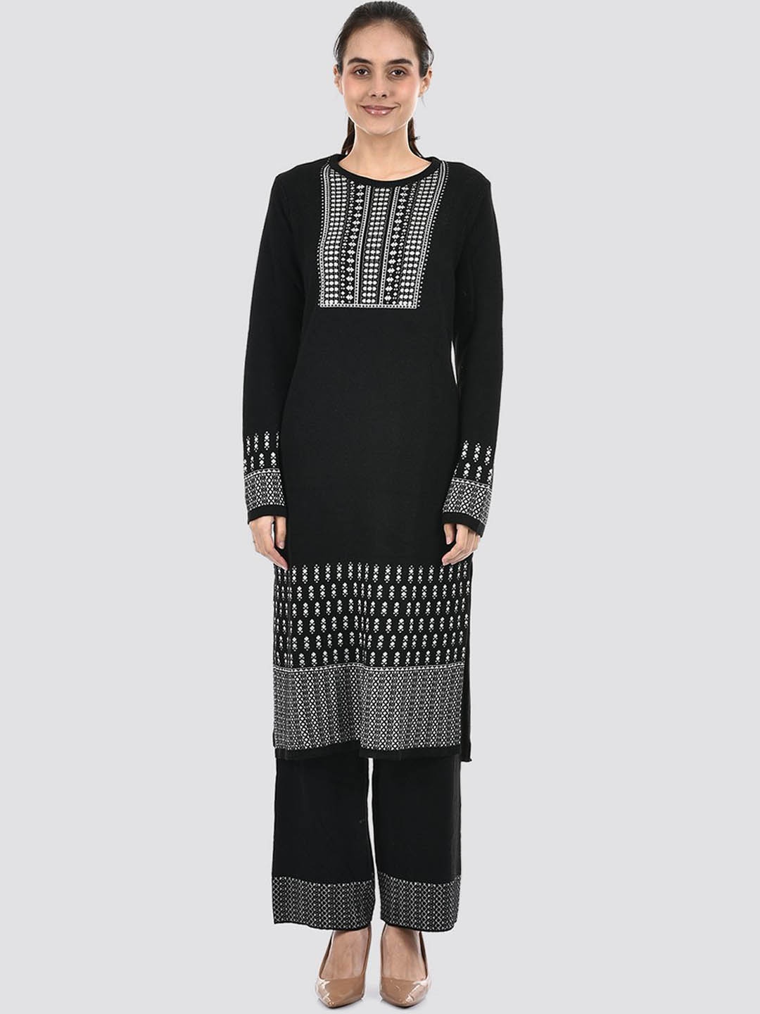 American Eye Ethnic Motifs Woven Design Round Neck Acrylic Straight Kurta with Palazzos, Black
American Eye Ethnic Motifs Woven Design Round Neck Acrylic Straight Kurta with Palazzos, Black