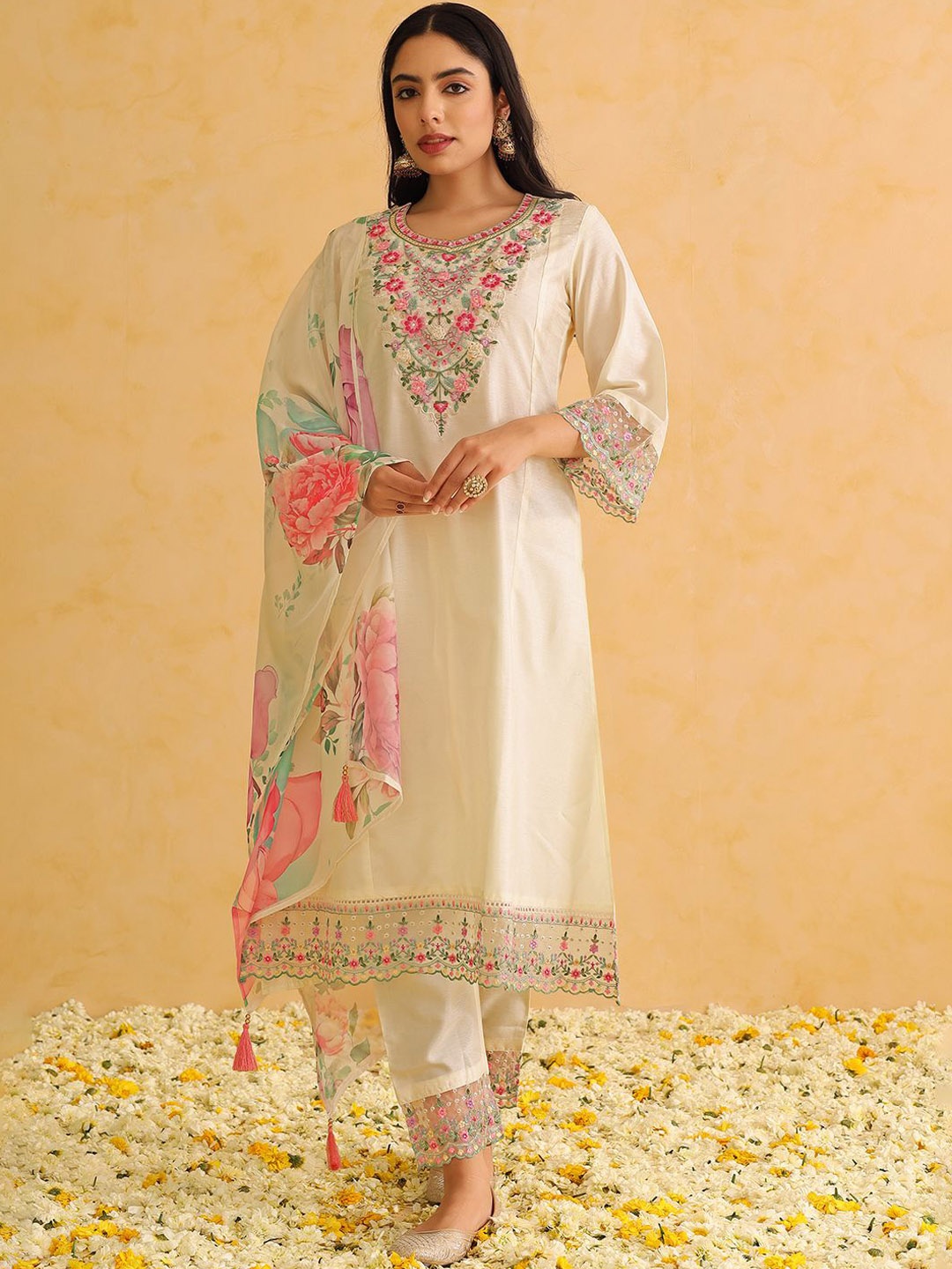 KALINI Floral Embroidered Panelled Straight Kurta with Trousers & Dupatta, Off white
KALINI Floral Embroidered Panelled Straight Kurta with Trousers & Dupatta, Off white