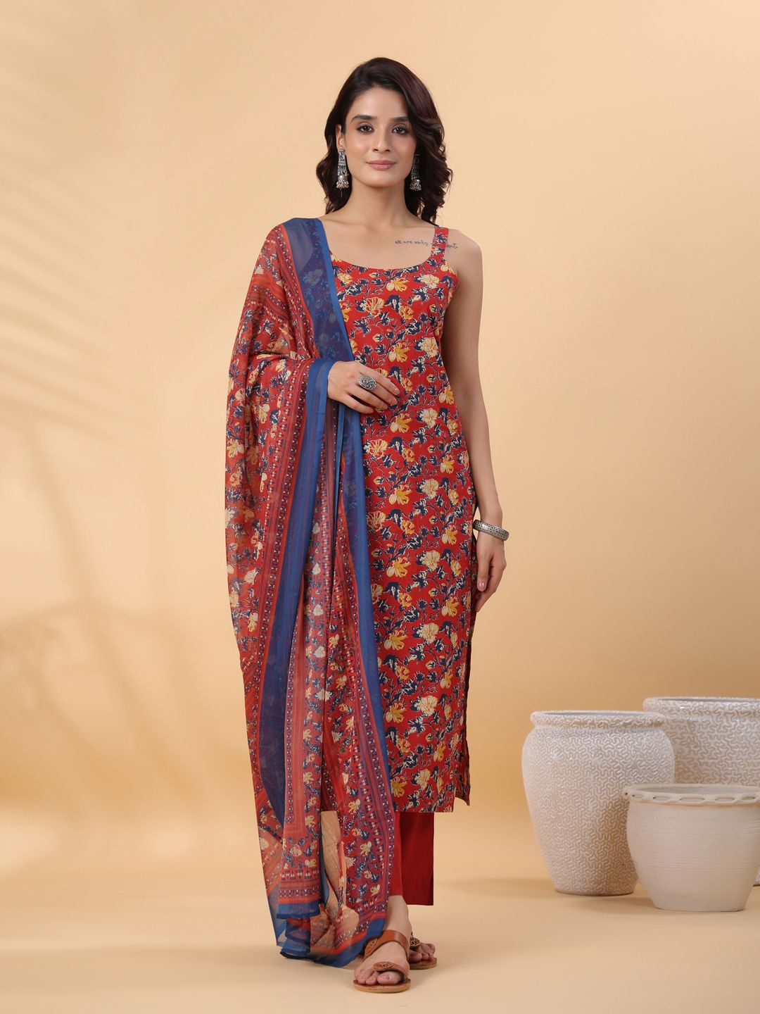 Janasya Floral Printed Phulkari Pure Cotton Straight Kurta With Trousers & Dupatta, Red
Janasya Floral Printed Phulkari Pure Cotton Straight Kurta With Trousers & Dupatta, Red