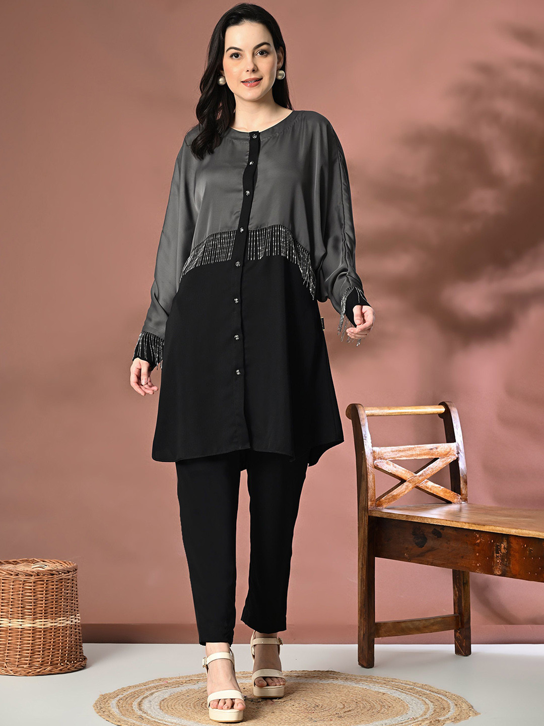 Chandbaali Colourblocked Satin Co-Ords, Black
Chandbaali Colourblocked Satin Co-Ords, Black