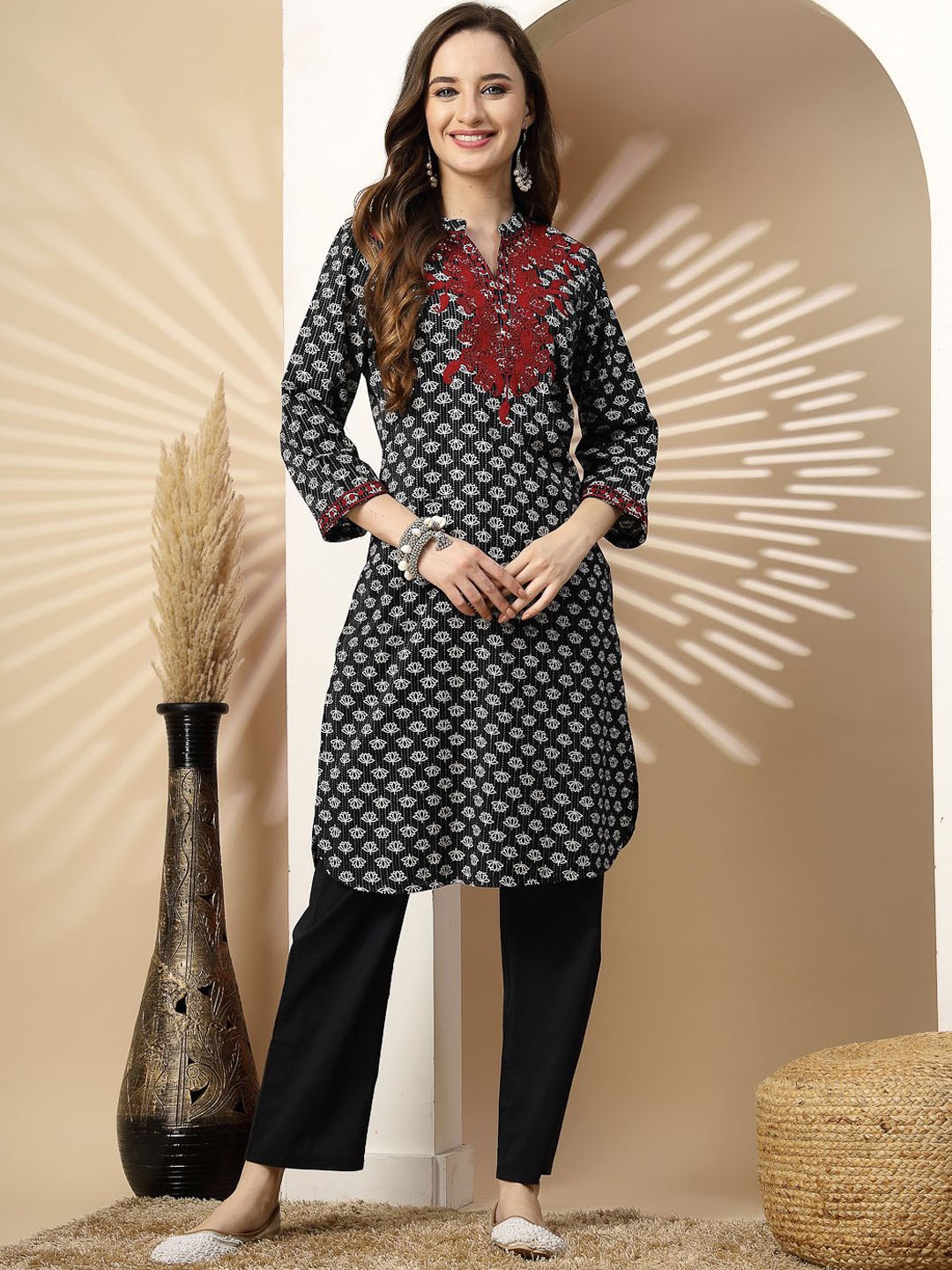 Nayam By Lakshita Floral Printed Thread Work Pure Cotton Straight Kurta With Trousers, Black
Nayam By Lakshita Floral Printed Thread Work Pure Cotton Straight Kurta With Trousers, Black