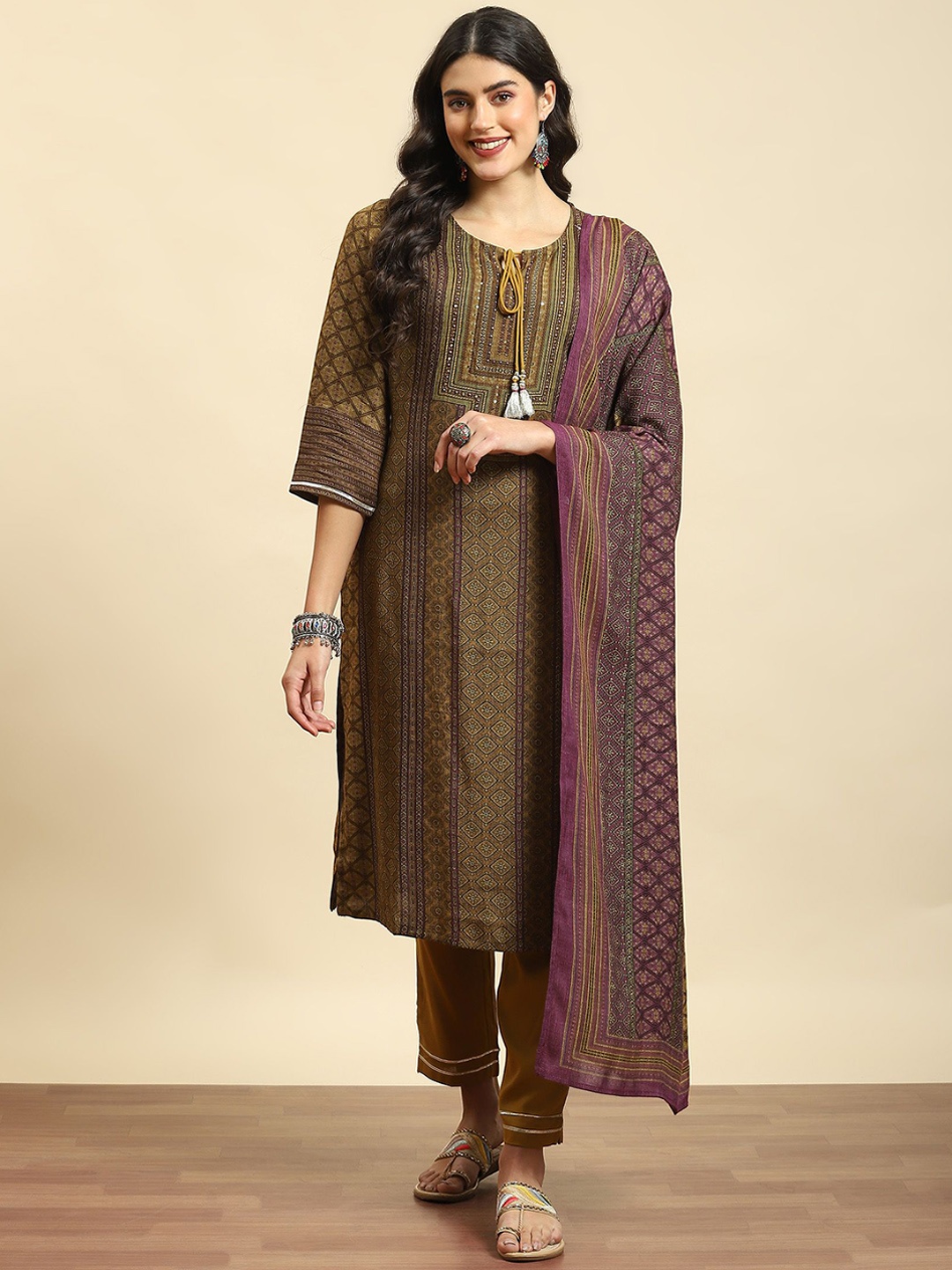 Shree Ethnic Motifs Printed Keyhole Neck Straight Kurta with Trousers & Dupatta, Olive
Shree Ethnic Motifs Printed Keyhole Neck Straight Kurta with Trousers & Dupatta, Olive