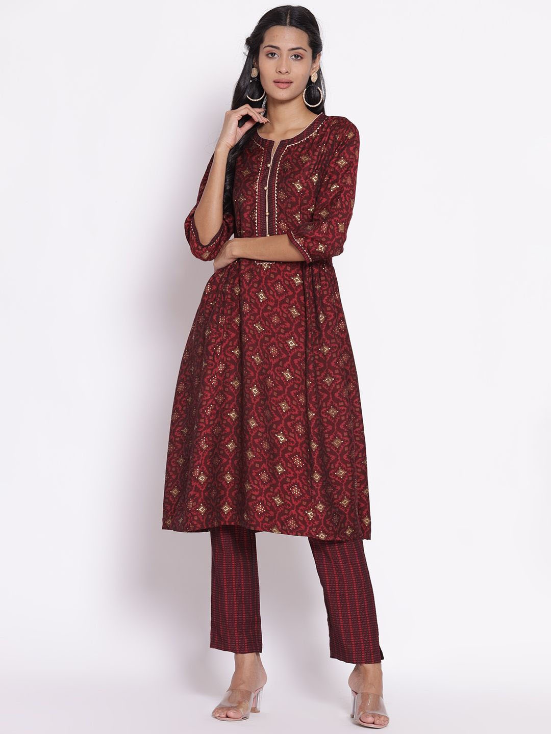 Shree Geometric Printed Regular Liva Gotta Patti A-Line Kurta with Trousers, Maroon
Shree Geometric Printed Regular Liva Gotta Patti A-Line Kurta with Trousers, Maroon