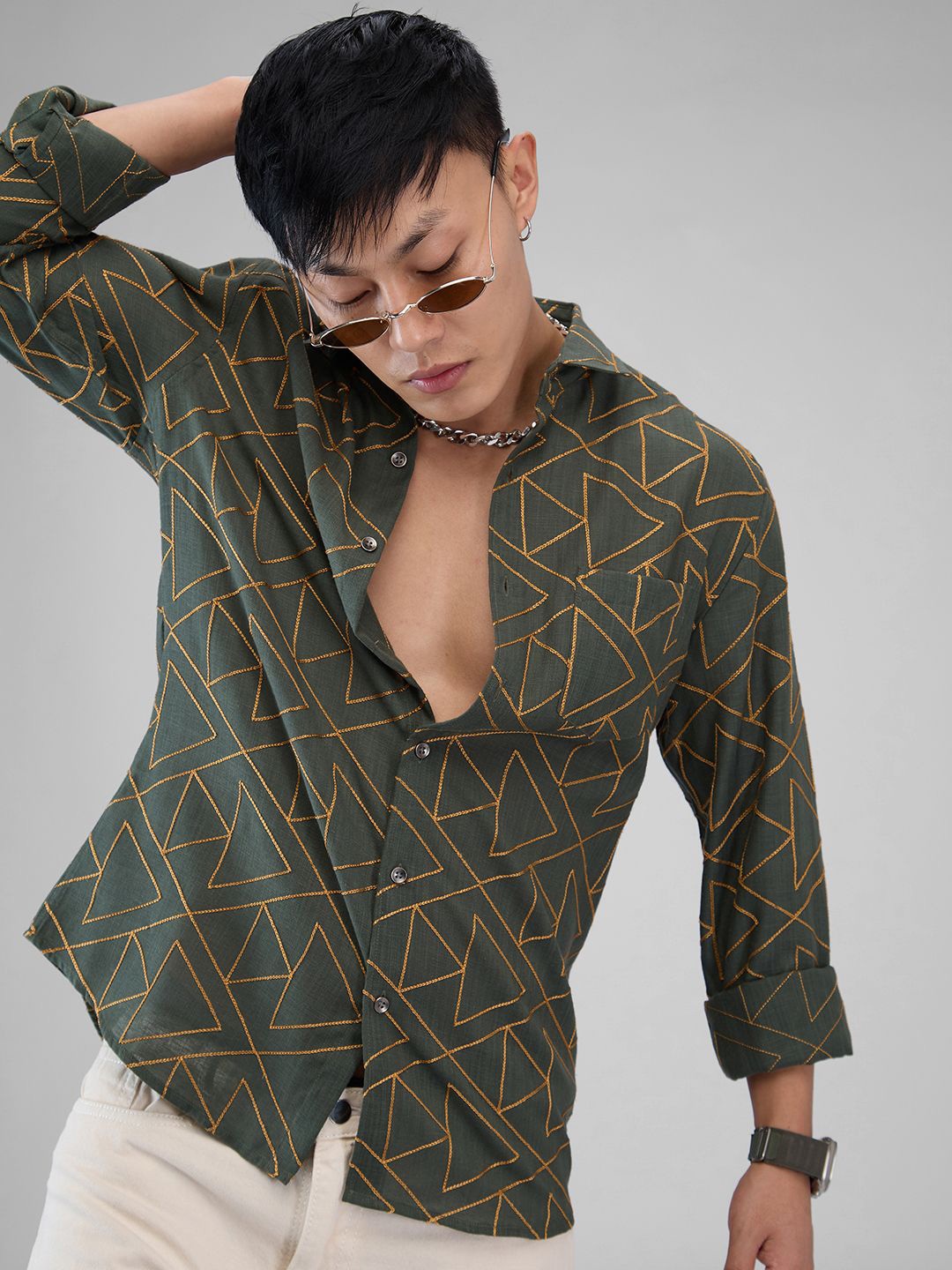 VASTRADO Men Classic Spread Collar Geometric Printed Cotton Slim Fit Casual Shirt, Olive
VASTRADO Men Classic Spread Collar Geometric Printed Cotton Slim Fit Casual Shirt, Olive