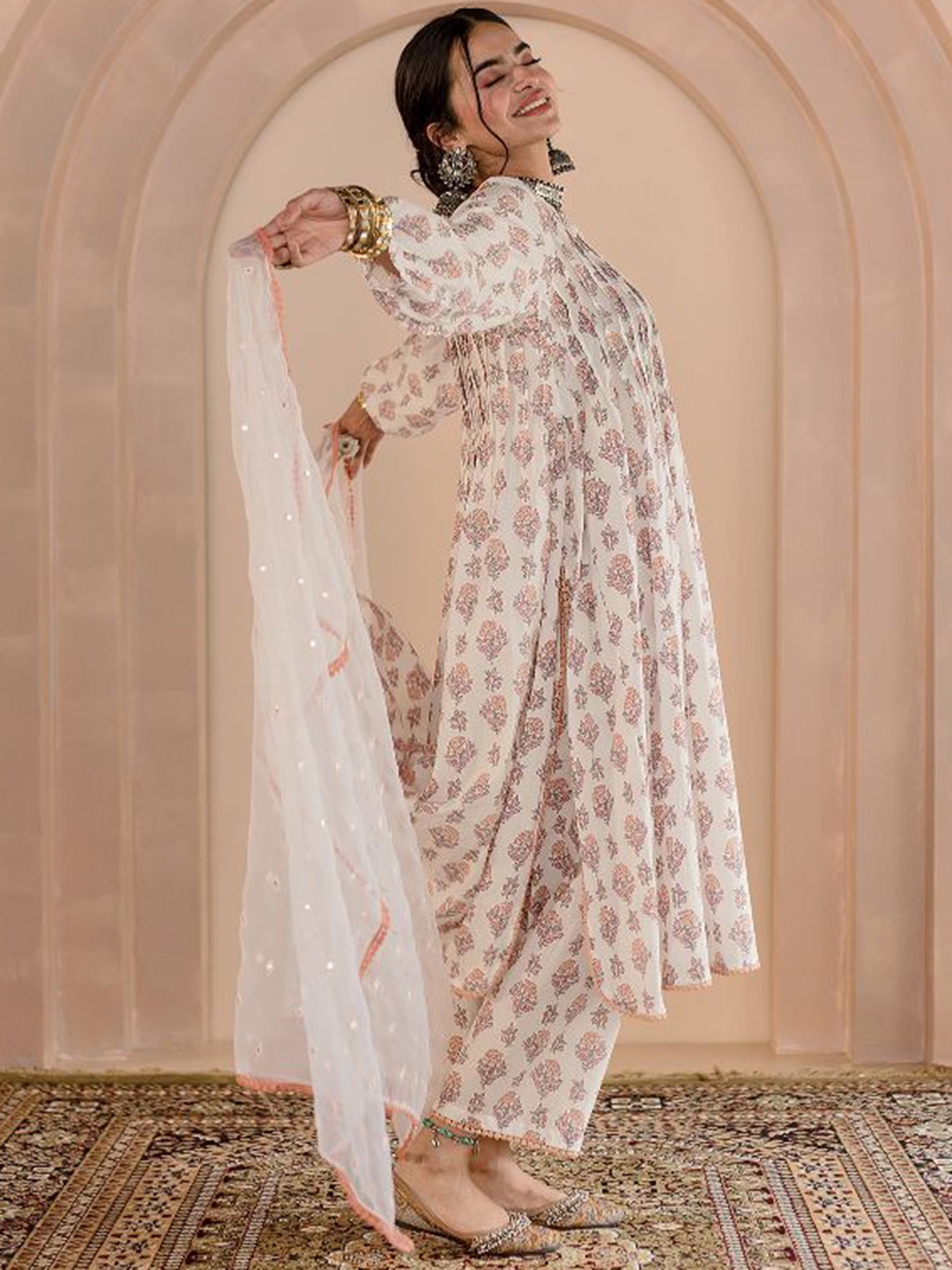 GulaboJaipur Floral Printed Pleated Long Puffed sleeves Pure Cotton Flared Kurta Set, White
GulaboJaipur Floral Printed Pleated Long Puffed sleeves Pure Cotton Flared Kurta Set, White