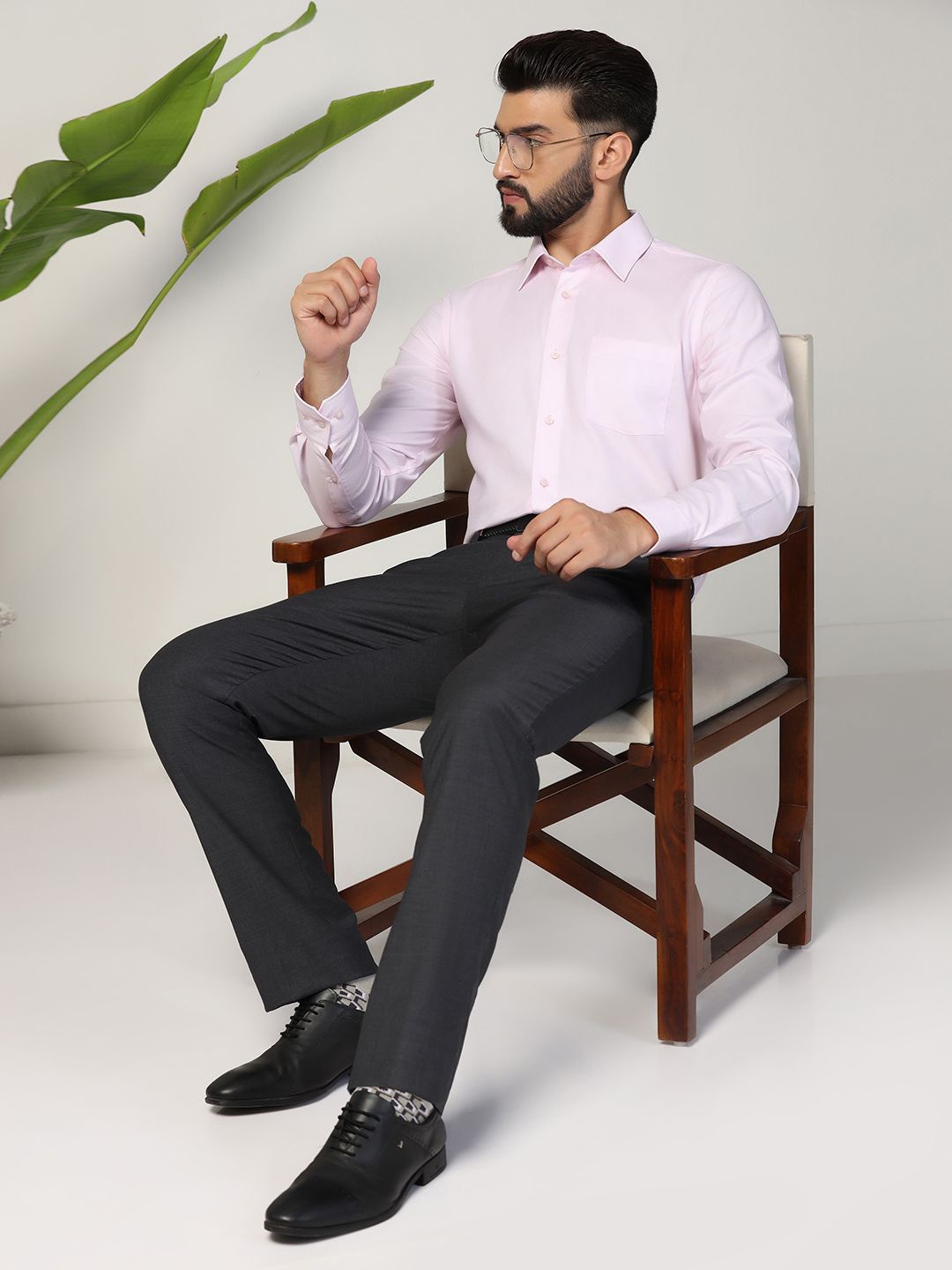 Blackberrys Men India Slim Spread Collar Tartan Checks Solid Nylon Formal Shirt, Pink
Blackberrys Men India Slim Spread Collar Tartan Checks Solid Nylon Formal Shirt, Pink