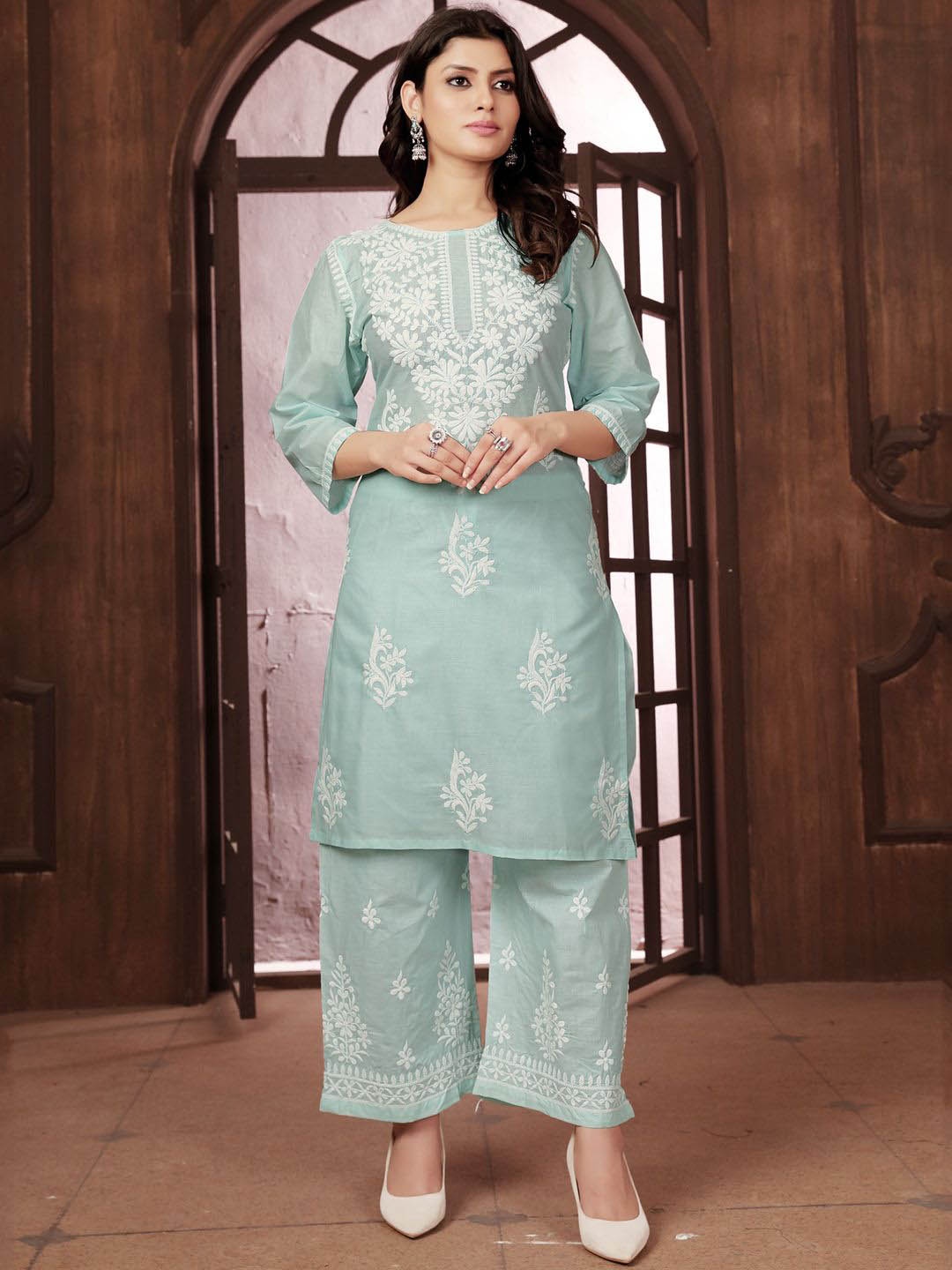 Lilots Ethnic Motifs Embroidered Chikankari Pure Cotton Straight Kurta With Trouser, Sea green
Lilots Ethnic Motifs Embroidered Chikankari Pure Cotton Straight Kurta With Trouser, Sea green