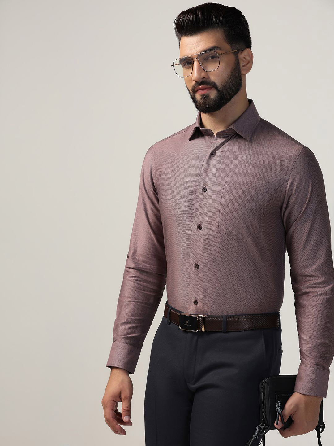 Blackberrys Men India Slim Cutaway Collar Solid Cotton Slim Fit Casual Shirt, Pink
Blackberrys Men India Slim Cutaway Collar Solid Cotton Slim Fit Casual Shirt, Pink