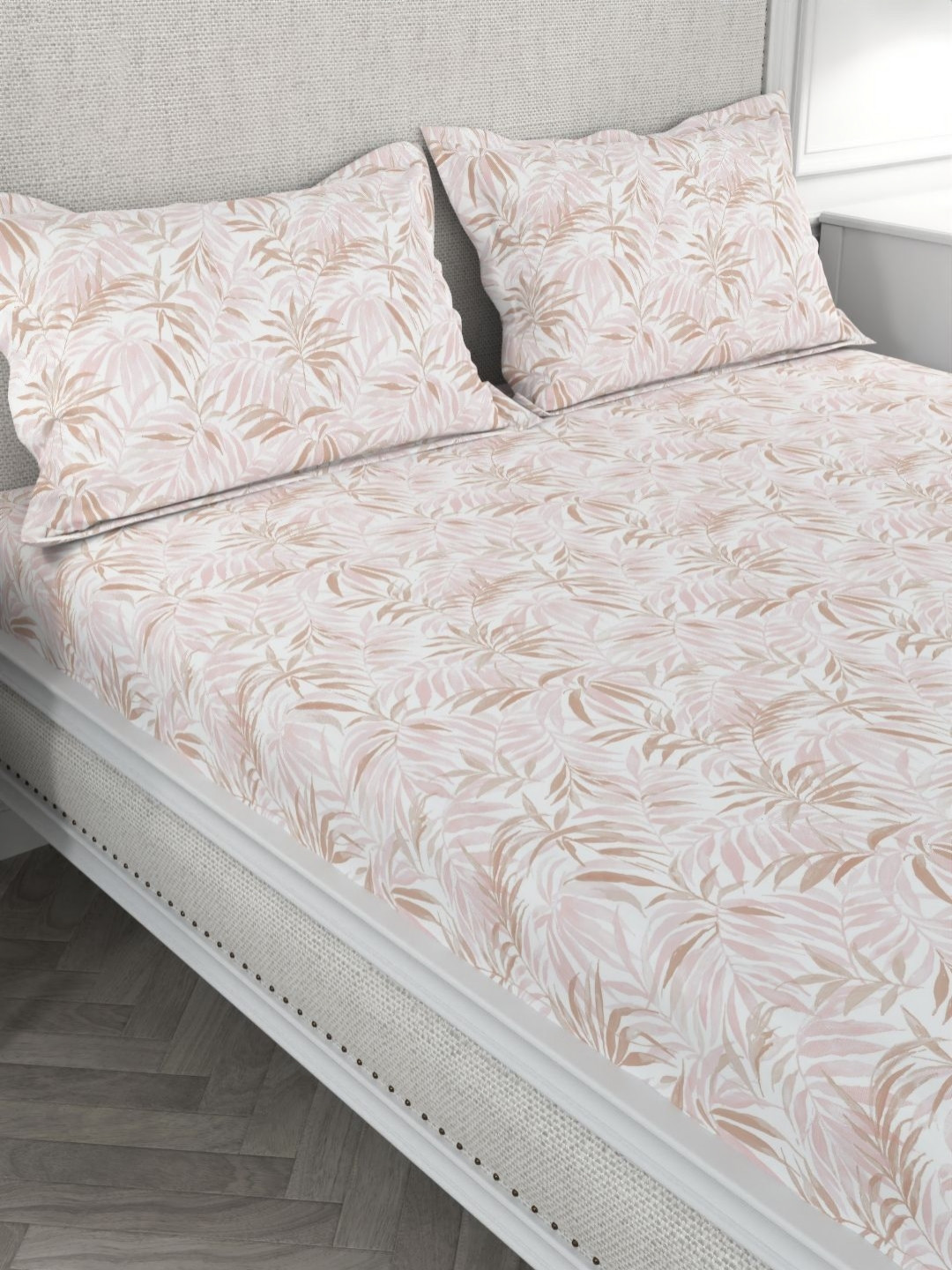 Myntra Elegant Homes Nude-Coloured & White Floral 200 TC King Bedsheet with 2 Pillow Covers
Myntra Elegant Homes Nude-Coloured & White Floral 200 TC King Bedsheet with 2 Pillow Covers