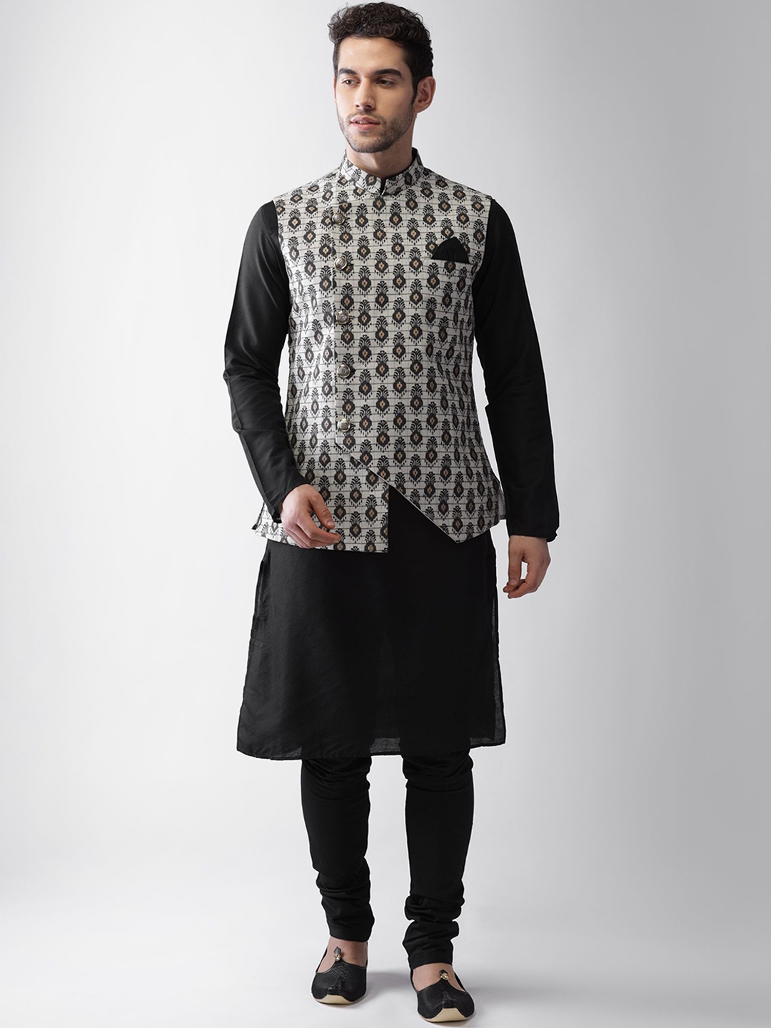 Anouk Ethnic Motifs Printed Mandarin Collar Regular Straight Kurta with Churidar, Grey
Anouk Ethnic Motifs Printed Mandarin Collar Regular Straight Kurta with Churidar, Grey