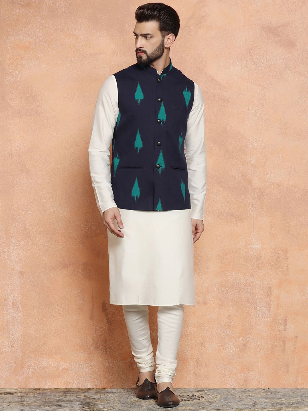 Anouk Ethnic Motifs Printed Mandarin Collar Regular Straight Kurta with Churidar, Navy blue
Anouk Ethnic Motifs Printed Mandarin Collar Regular Straight Kurta with Churidar, Navy blue