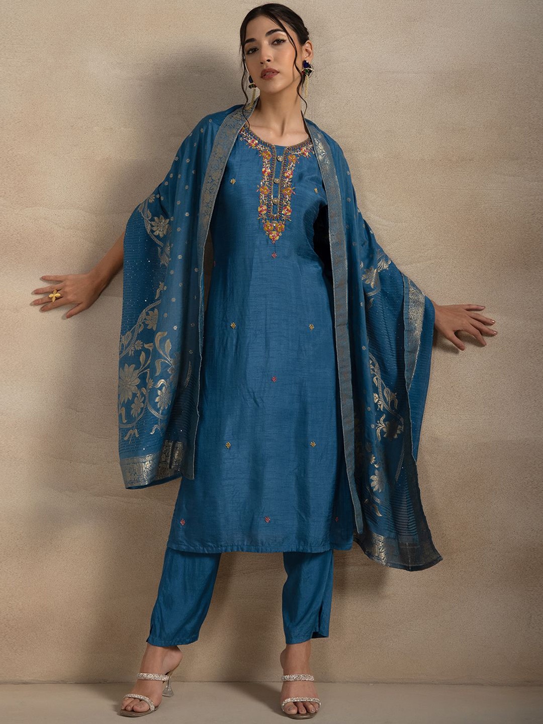 Rang by Indya Ethnic Motifs Beads and Stones Straight Kurta with Trousers & With Dupatta, Blue
Rang by Indya Ethnic Motifs Beads and Stones Straight Kurta with Trousers & With Dupatta, Blue
