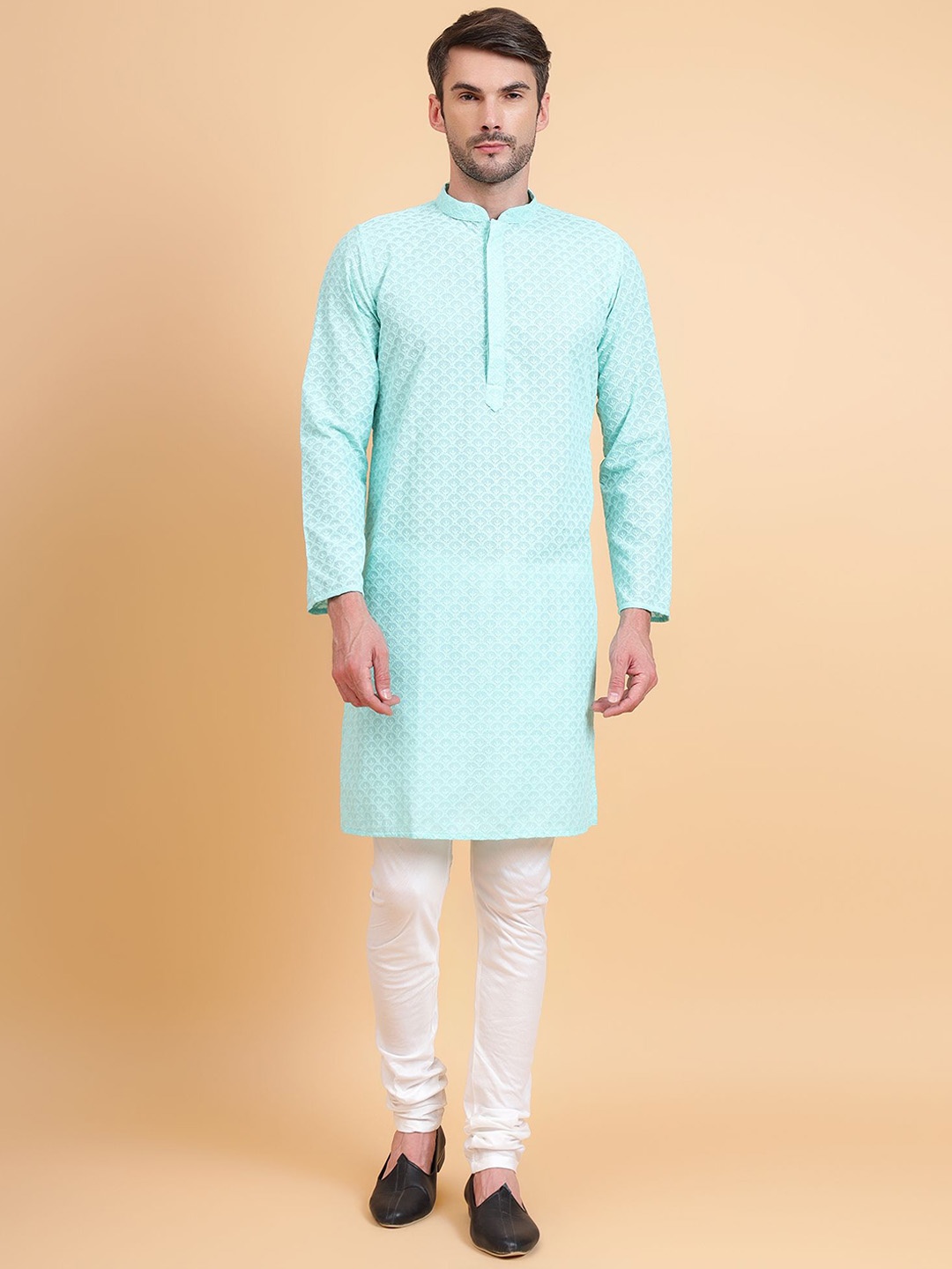 Sultan The King Of Kurta Floral Woven Design Mandarin Collar Cotton Straight Kurta, Green
Sultan The King Of Kurta Floral Woven Design Mandarin Collar Cotton Straight Kurta, Green