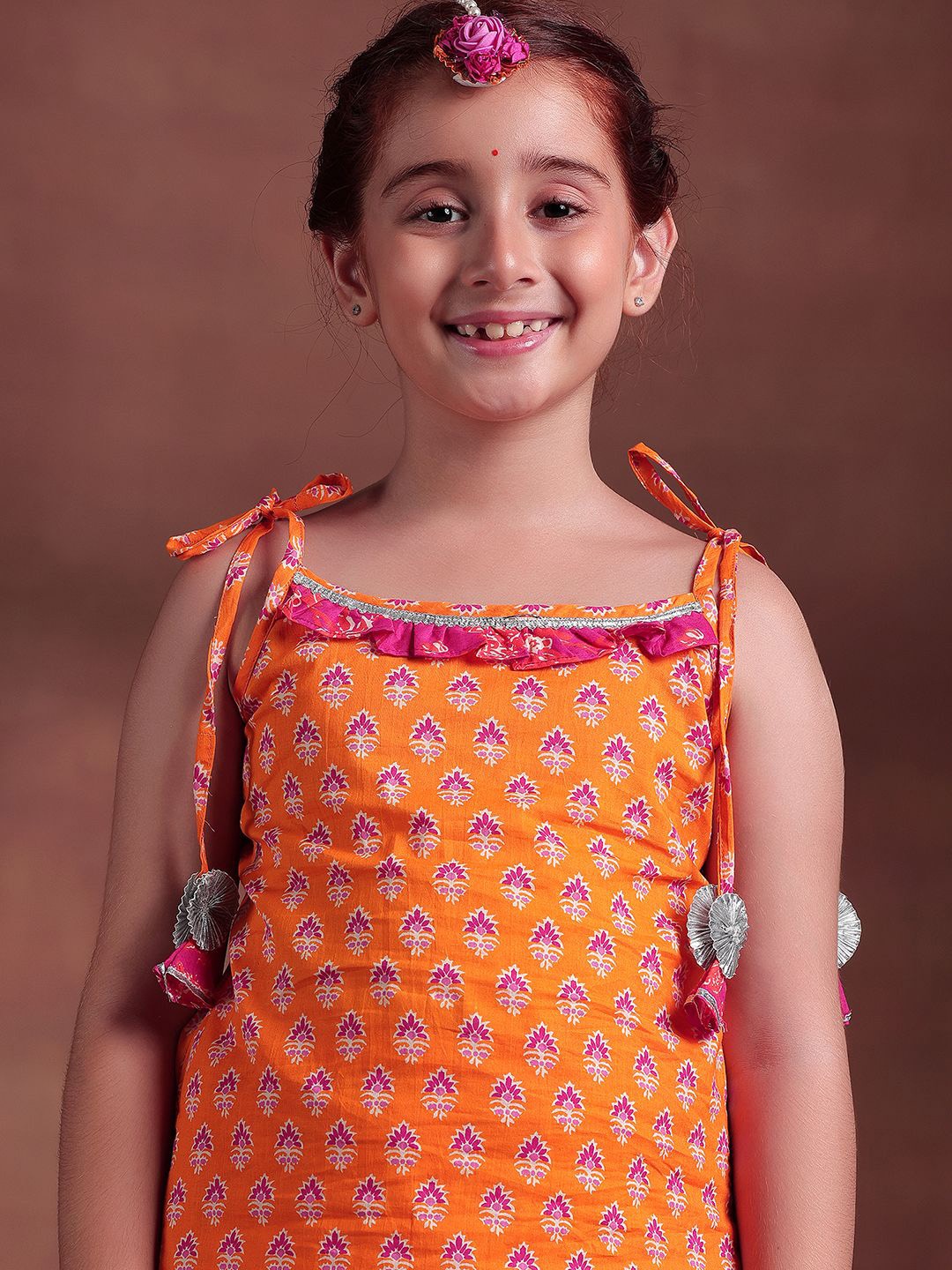 Libas KIDS Girls Floral Printed Gotta Patti Pure Cotton Kurta With Sharara & Dupatta, Orange
Libas KIDS Girls Floral Printed Gotta Patti Pure Cotton Kurta With Sharara & Dupatta, Orange