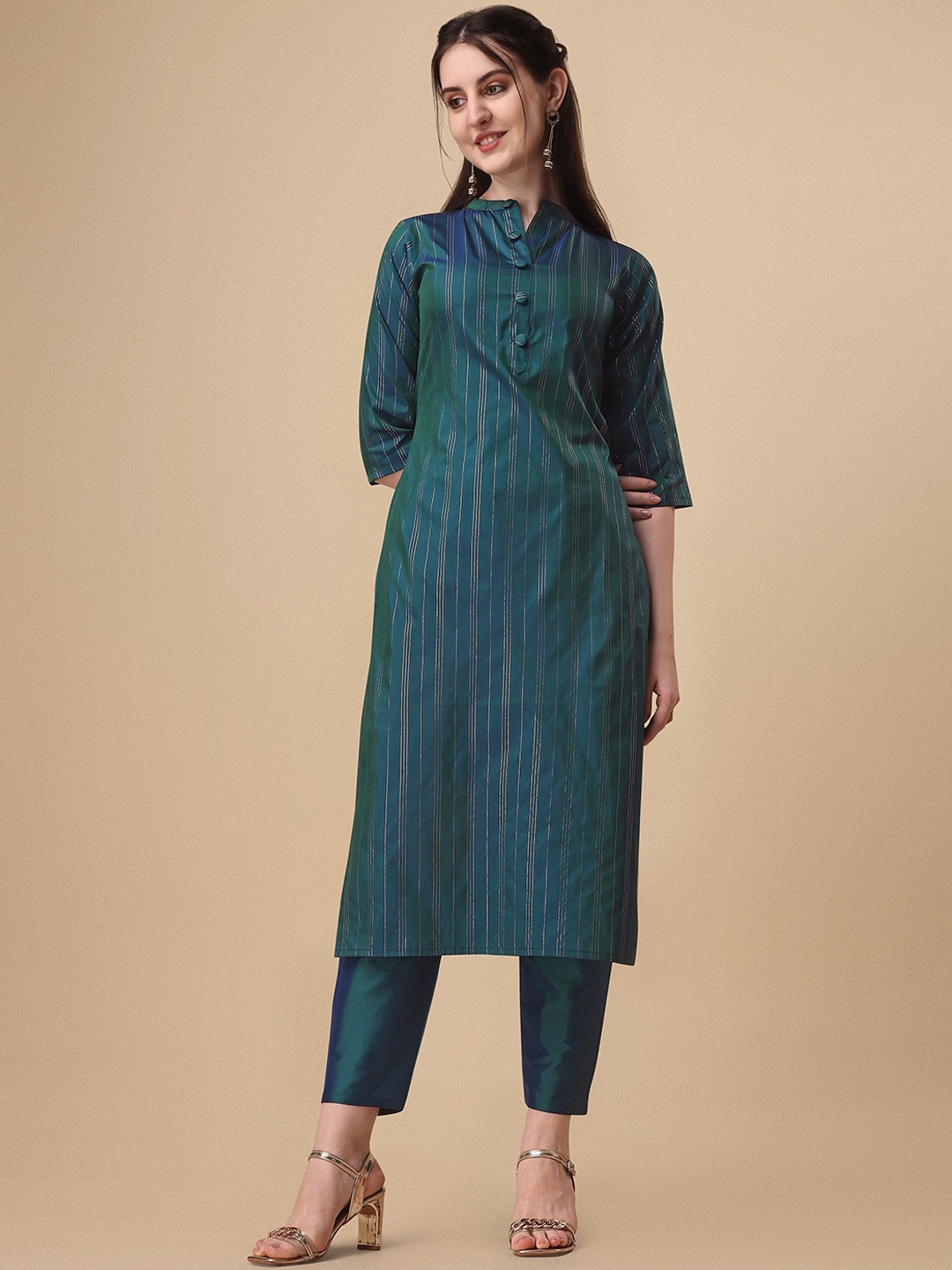 AYUKTA INTERNATIONAL Striped Mandarin Collar Art Silk Straight Kurta With Trousers, Green
AYUKTA INTERNATIONAL Striped Mandarin Collar Art Silk Straight Kurta With Trousers, Green