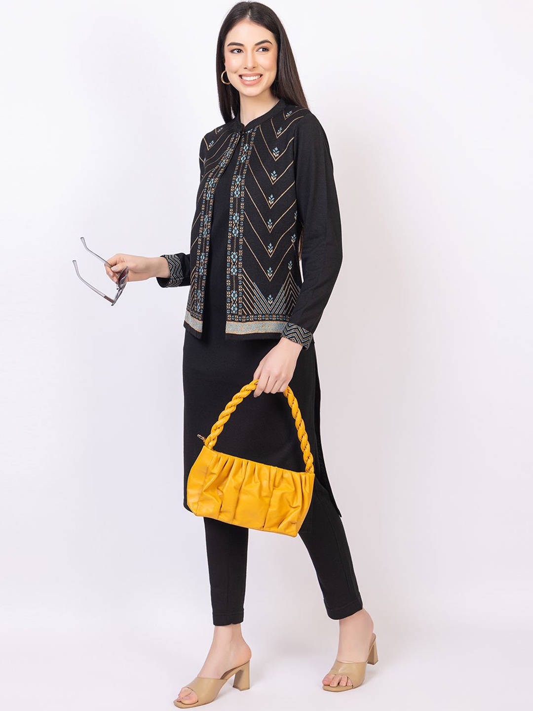 Anouk Black Floral Printed Mandarin Collar Jacquard Straight Winter Wear Kurta With Trouser
Anouk Black Floral Printed Mandarin Collar Jacquard Straight Winter Wear Kurta With Trouser