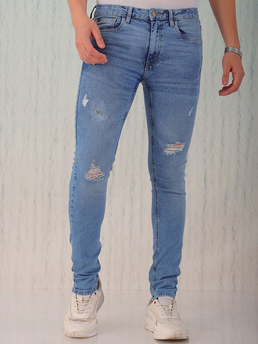 Hardsoda by The Indian Garage Co Men Skinny Fit Mid-Rise Mildly Distressed Light Fade Stretchable Jeans, Blue
Hardsoda by The Indian Garage Co Men Skinny Fit Mid-Rise Mildly Distressed Light Fade Stretchable Jeans, Blue