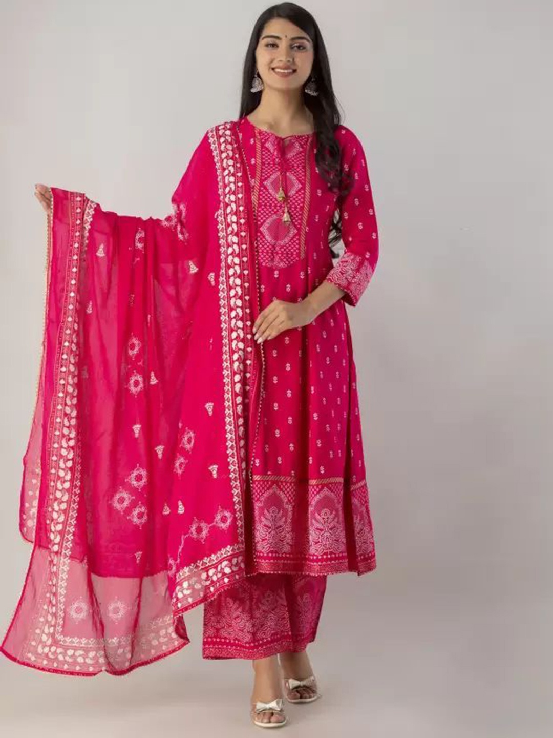 TOP 2 BOTTOM Floral Printed Tie-Up Neck Anarkali Kurta With Palazzos & Dupatta, Pink
TOP 2 BOTTOM Floral Printed Tie-Up Neck Anarkali Kurta With Palazzos & Dupatta, Pink