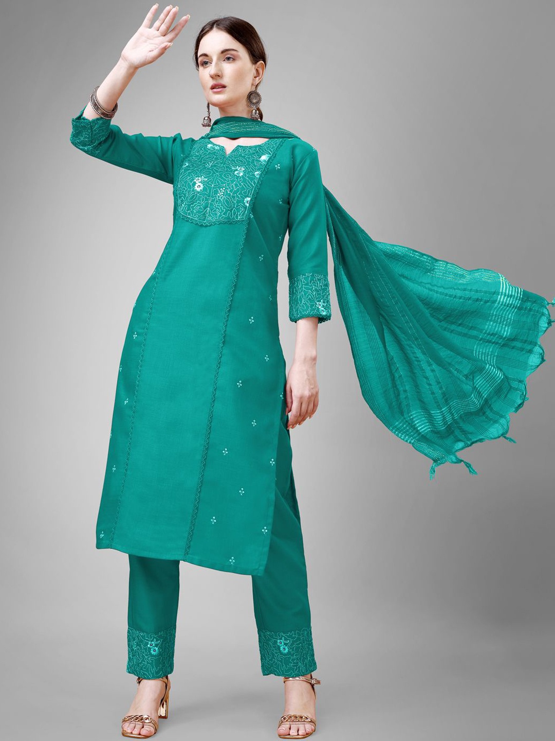 WILNERCROWN Floral Embroidered Thread Work Straight Kurta with Trousers & Dupatta, Green
WILNERCROWN Floral Embroidered Thread Work Straight Kurta with Trousers & Dupatta, Green