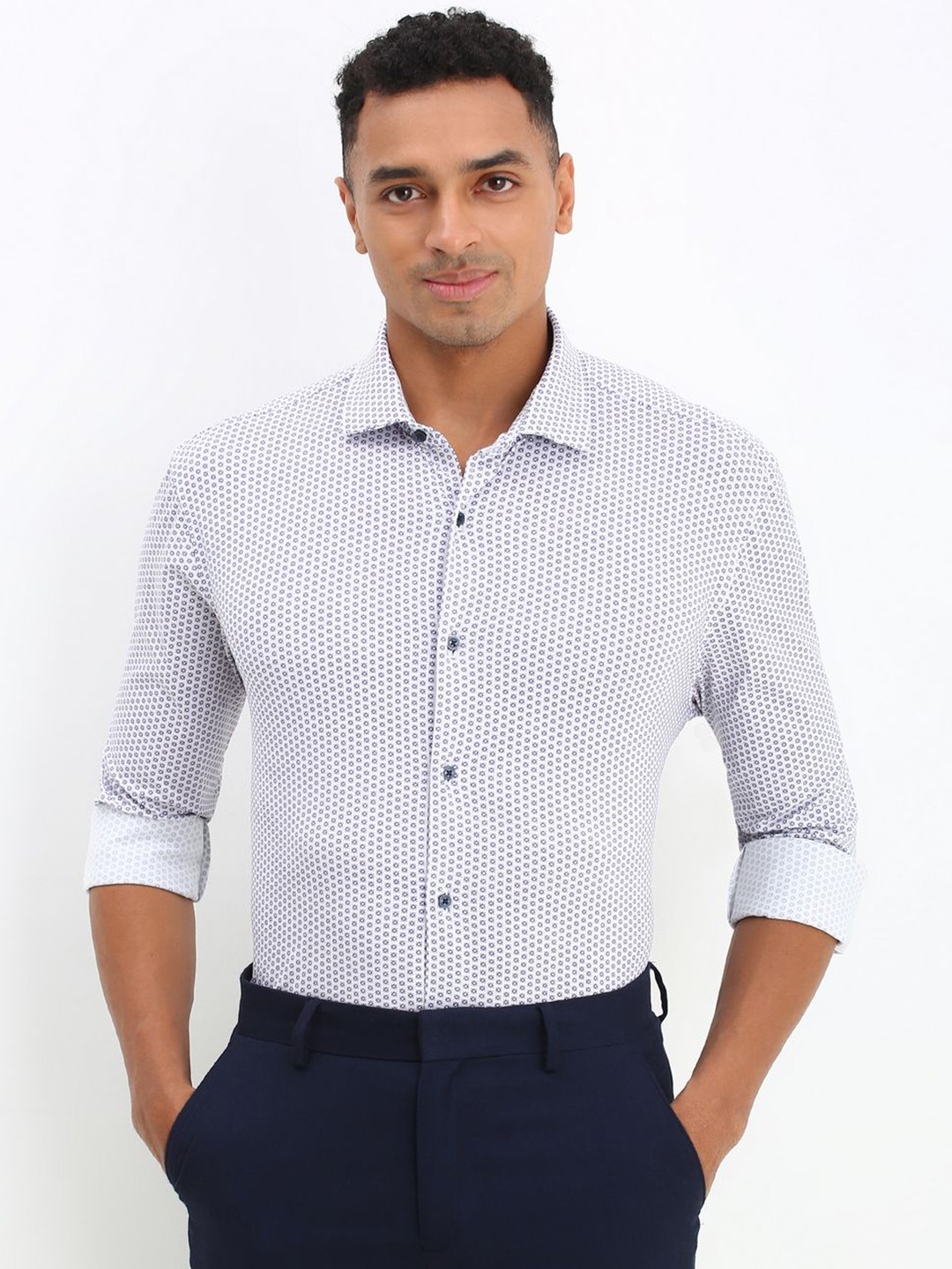 Allen Solly Sport Men Spread Collar Micro Ditsy Printed Cotton Slim Fit Formal Shirt, White
Allen Solly Sport Men Spread Collar Micro Ditsy Printed Cotton Slim Fit Formal Shirt, White