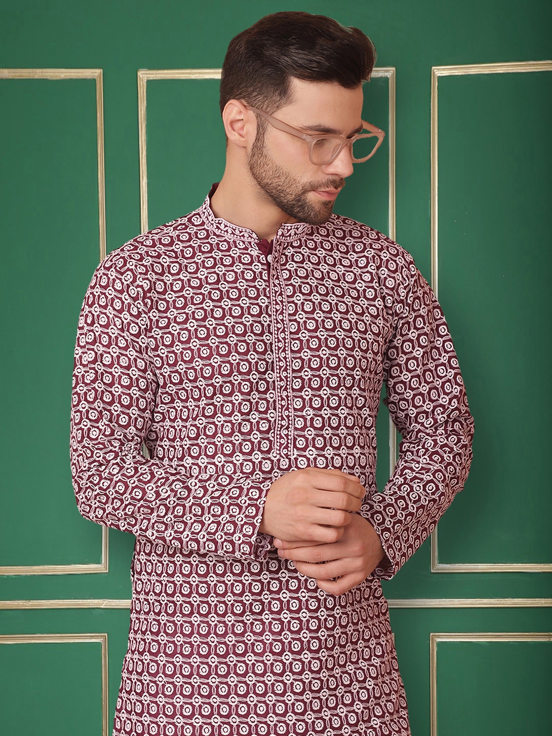 Jompers Geometric Printed Mandarin Collar Long Sleeves Thread Work Pur Cotton Floral Kurta, Purple
Jompers Geometric Printed Mandarin Collar Long Sleeves Thread Work Pur Cotton Floral Kurta, Purple