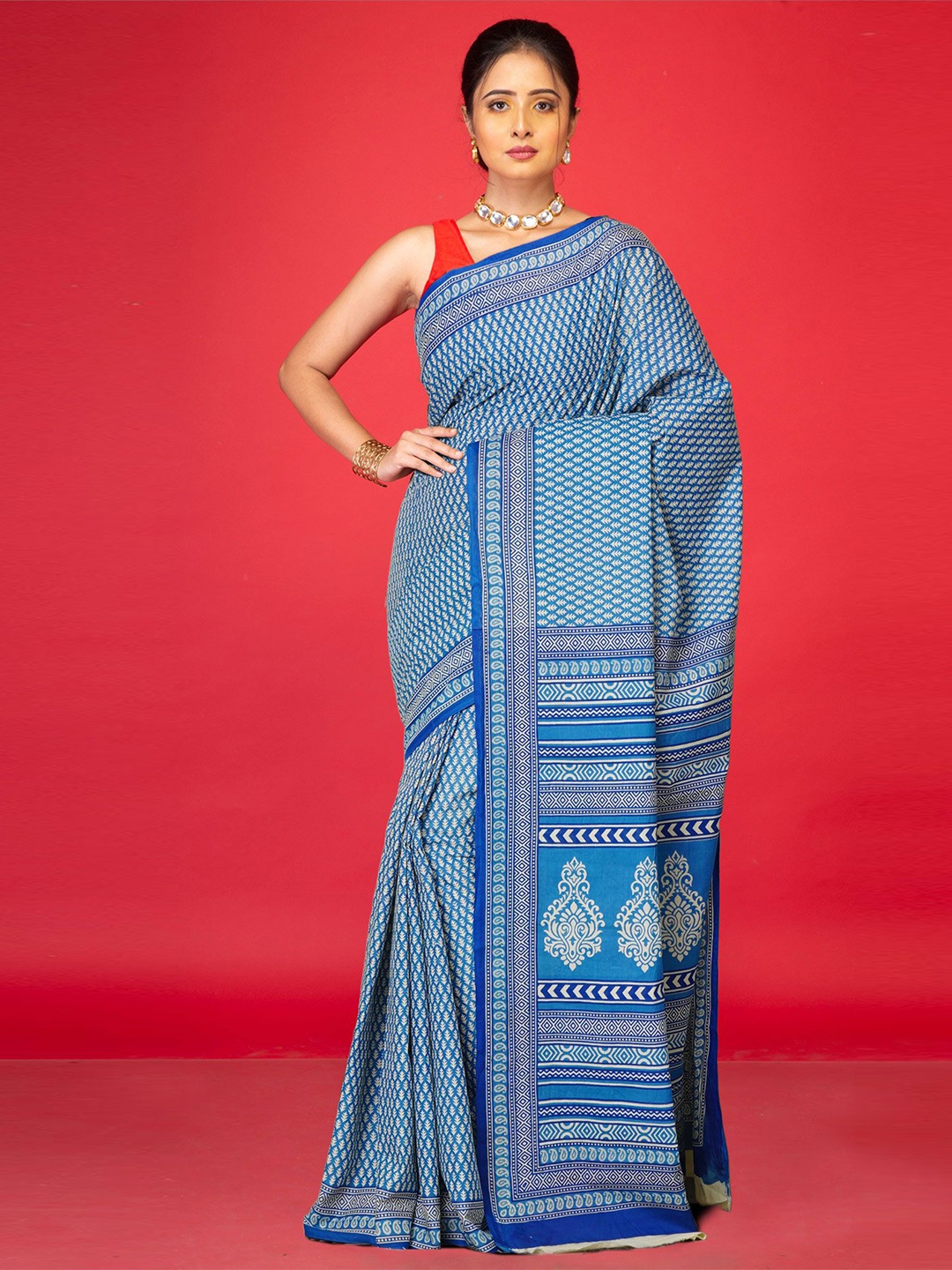 Unnati Silks Ethnic Motifs Printed Pure Cotton Handloom Block Print Saree, Blue
Unnati Silks Ethnic Motifs Printed Pure Cotton Handloom Block Print Saree, Blue