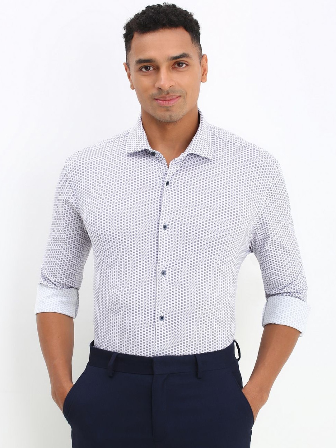 Allen Solly Sport Men Spread Collar Micro Ditsy Printed Cotton Slim Fit Formal Shirt, White
Allen Solly Sport Men Spread Collar Micro Ditsy Printed Cotton Slim Fit Formal Shirt, White