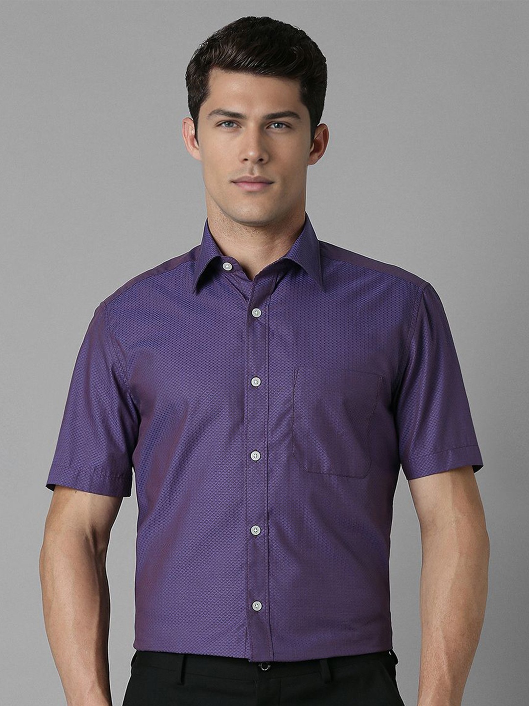 Louis Philippe Men Classic Spread Collar Geometric Printed Cotton Formal Shirt, Purple
Louis Philippe Men Classic Spread Collar Geometric Printed Cotton Formal Shirt, Purple