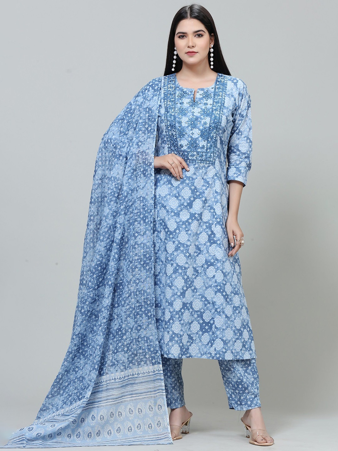 COTTON CULTURE Floral Printed Thread Work Regular Sleeves Kurta with Trouser & Dupatta, Blue
COTTON CULTURE Floral Printed Thread Work Regular Sleeves Kurta with Trouser & Dupatta, Blue