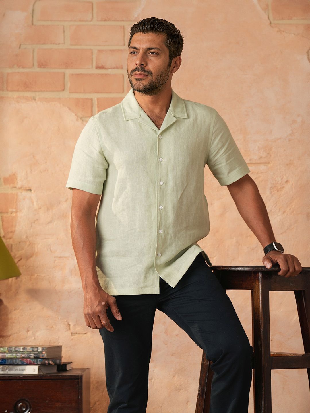 Monks of Method Men Relaxed Cuban Collar Solid Linen Relaxed Fit Casual Shirt, Turquoise blue
Monks of Method Men Relaxed Cuban Collar Solid Linen Relaxed Fit Casual Shirt, Turquoise blue