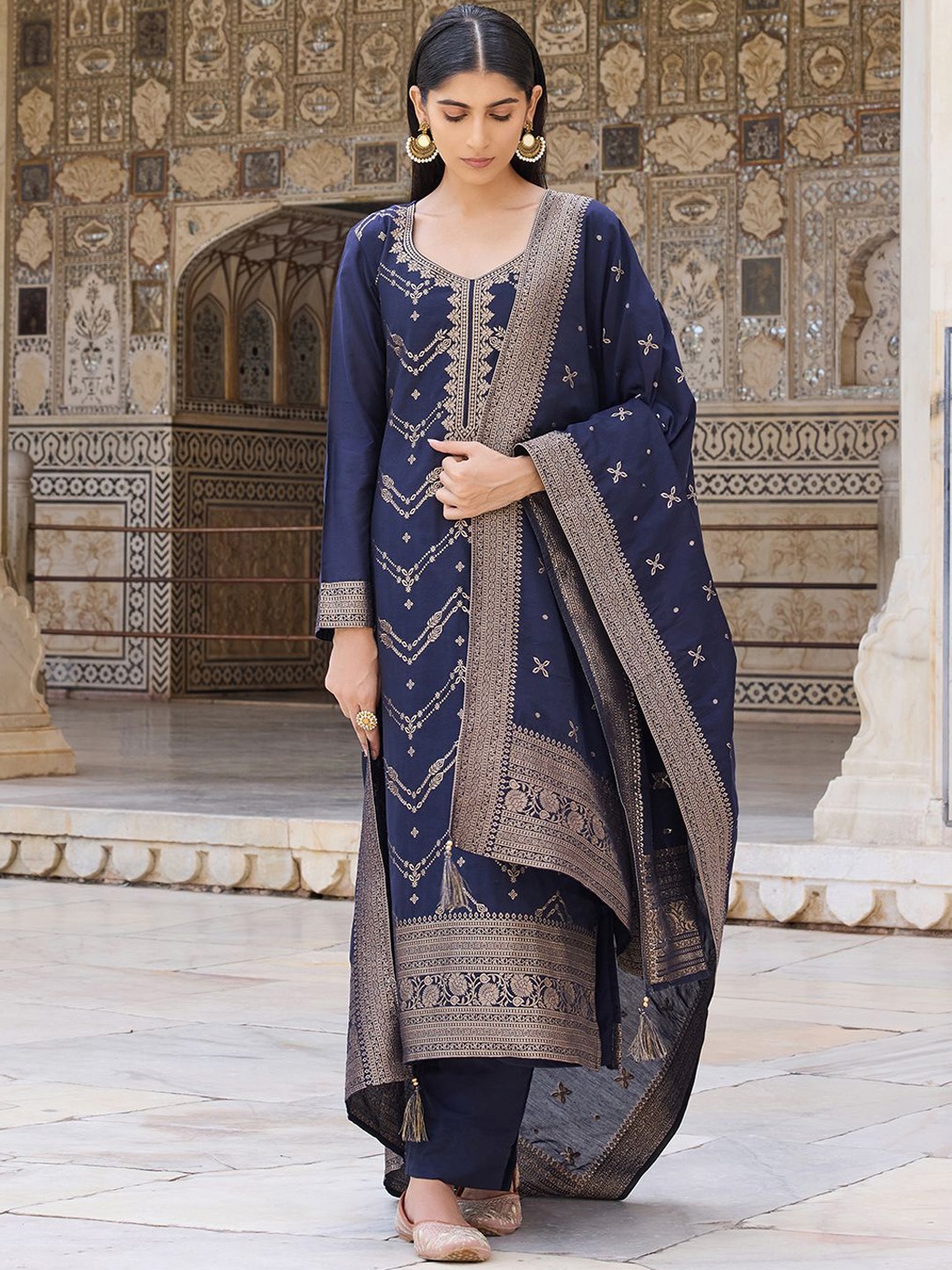 AHIKA Ethnic Motifs Woven Design Regular Zari Straight Kurta with Trousers & Dupatta, Navy blue
AHIKA Ethnic Motifs Woven Design Regular Zari Straight Kurta with Trousers & Dupatta, Navy blue