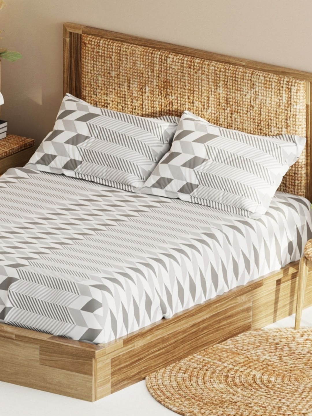 BIANCA White & Black Geometric 210 TC Pure Cotton King Bedsheet with 2 Pillow Covers
BIANCA White & Black Geometric 210 TC Pure Cotton King Bedsheet with 2 Pillow Covers