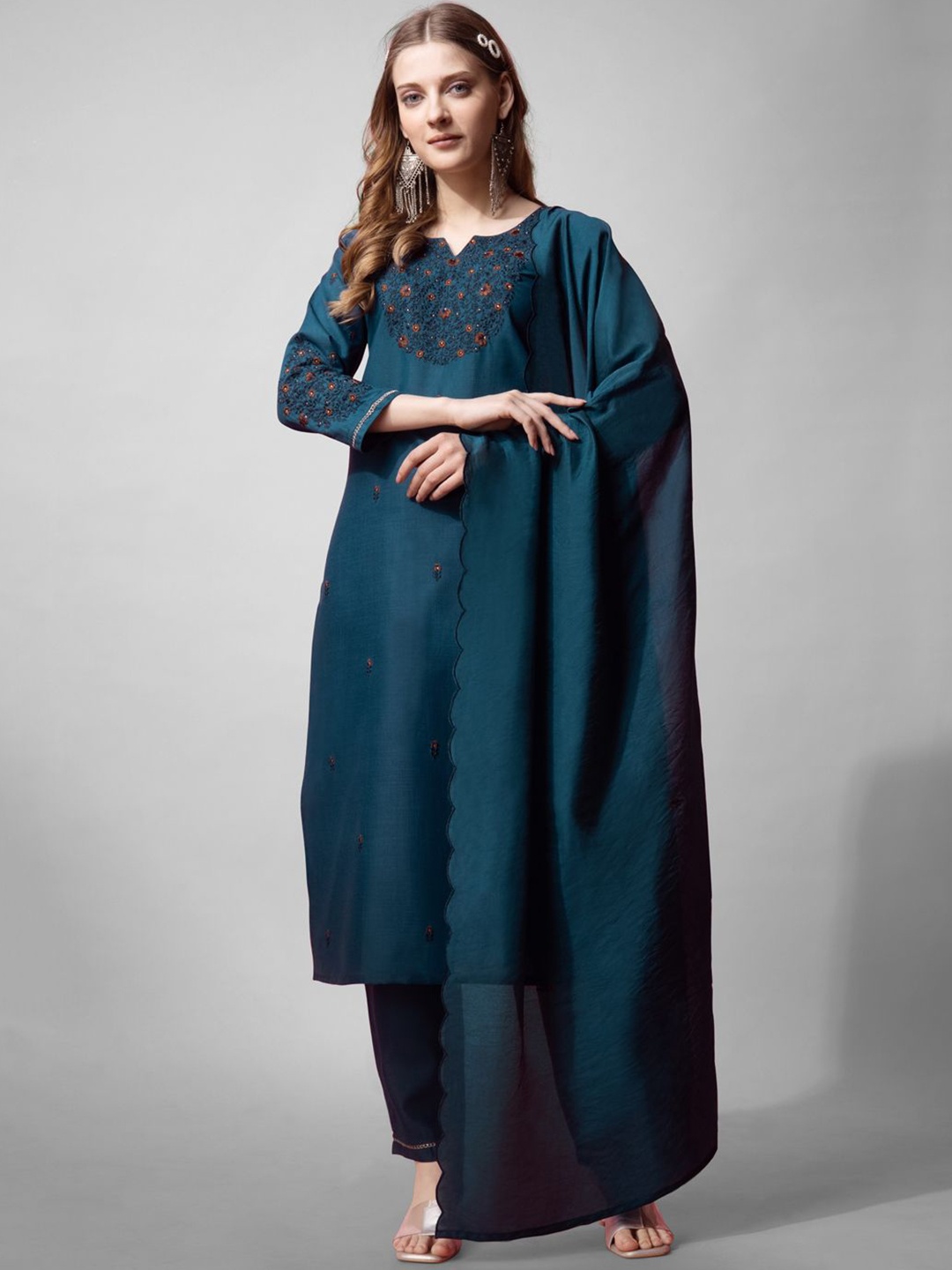 WILNERCROWN Floral Embroidered Thread Work Straight Kurta with Trousers & Dupatta, Teal
WILNERCROWN Floral Embroidered Thread Work Straight Kurta with Trousers & Dupatta, Teal