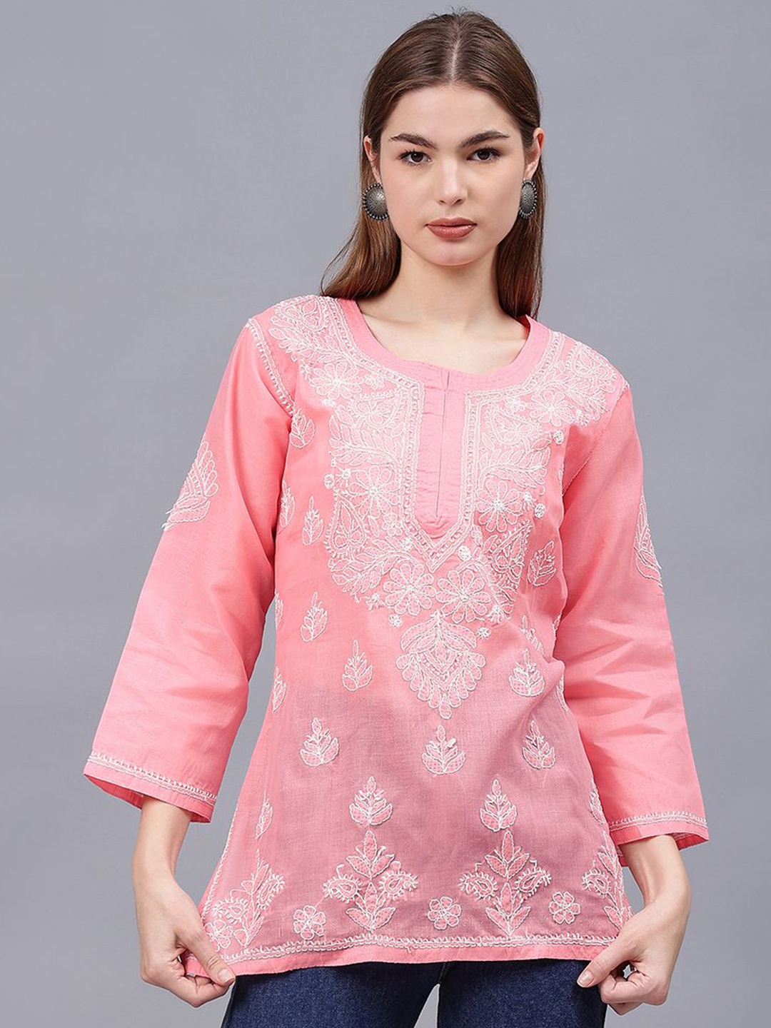 Seva Chikan Ethnic Motifs Embroidered Chikankari Handloom Chikankari Kurti, Peach
Seva Chikan Ethnic Motifs Embroidered Chikankari Handloom Chikankari Kurti, Peach