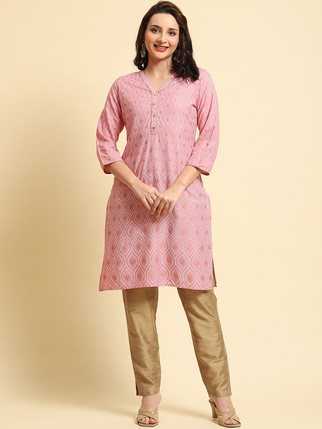 Shree Ethnic Motifs Printed V-Neck Three-Quarter Sleeves Pocket Detailing Straight Kurta, Pink
Shree Ethnic Motifs Printed V-Neck Three-Quarter Sleeves Pocket Detailing Straight Kurta, Pink